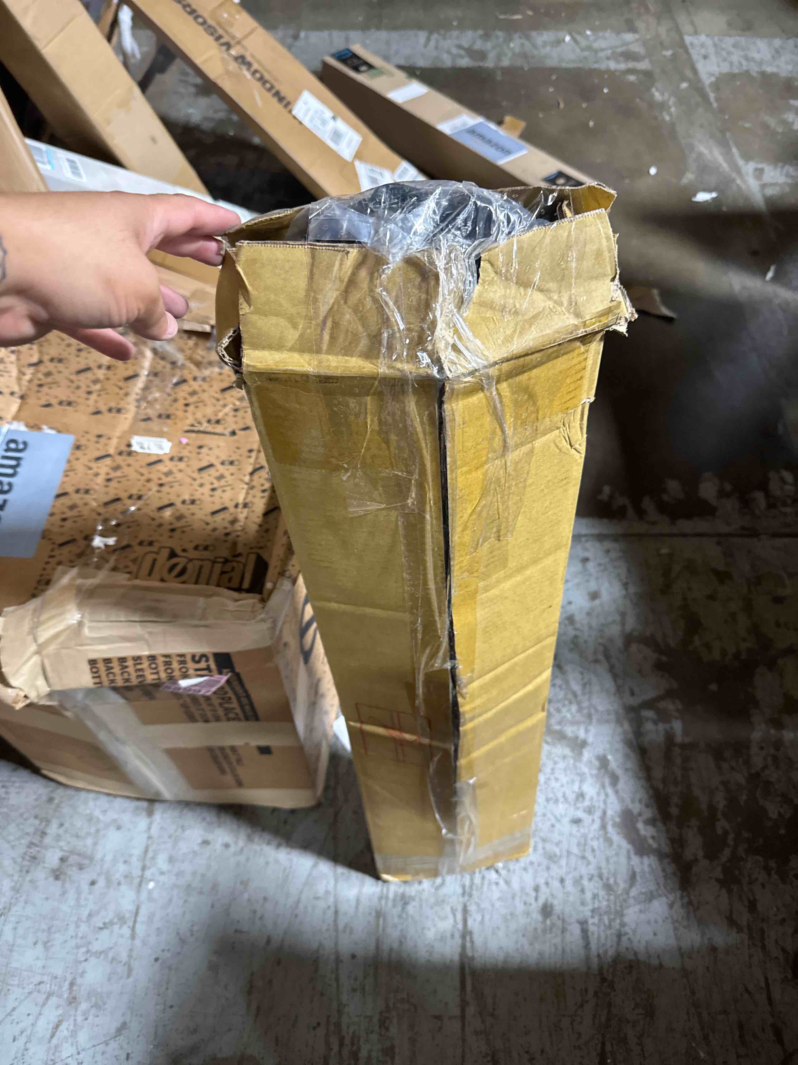 https://s3.amazonaws.com/lotting-images-prod/phillipi/TEA3367382_1752845717591.jpeg
