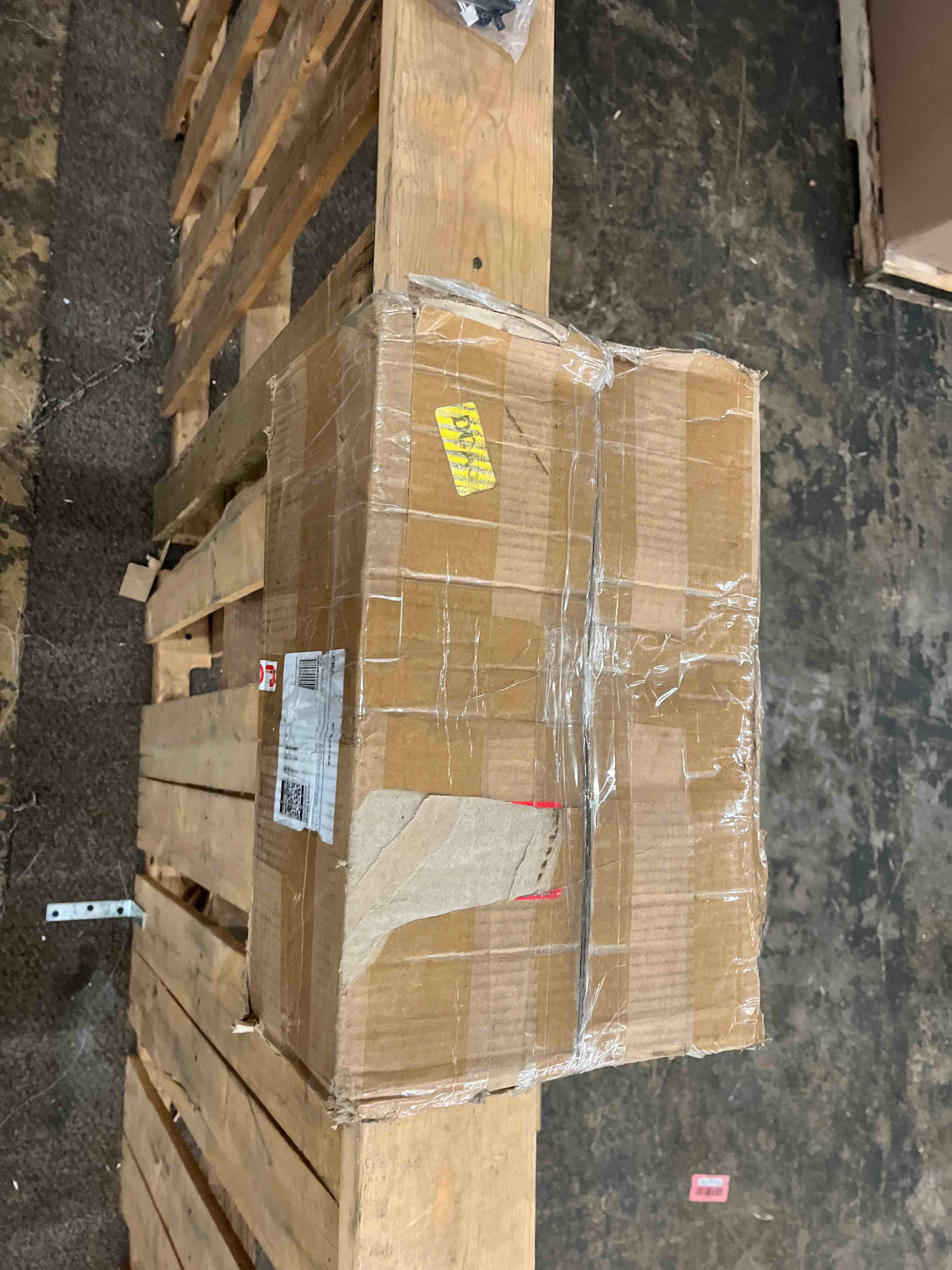 https://s3.amazonaws.com/lotting-images-prod/phillipi/TEA3367426_1753112972977.jpeg