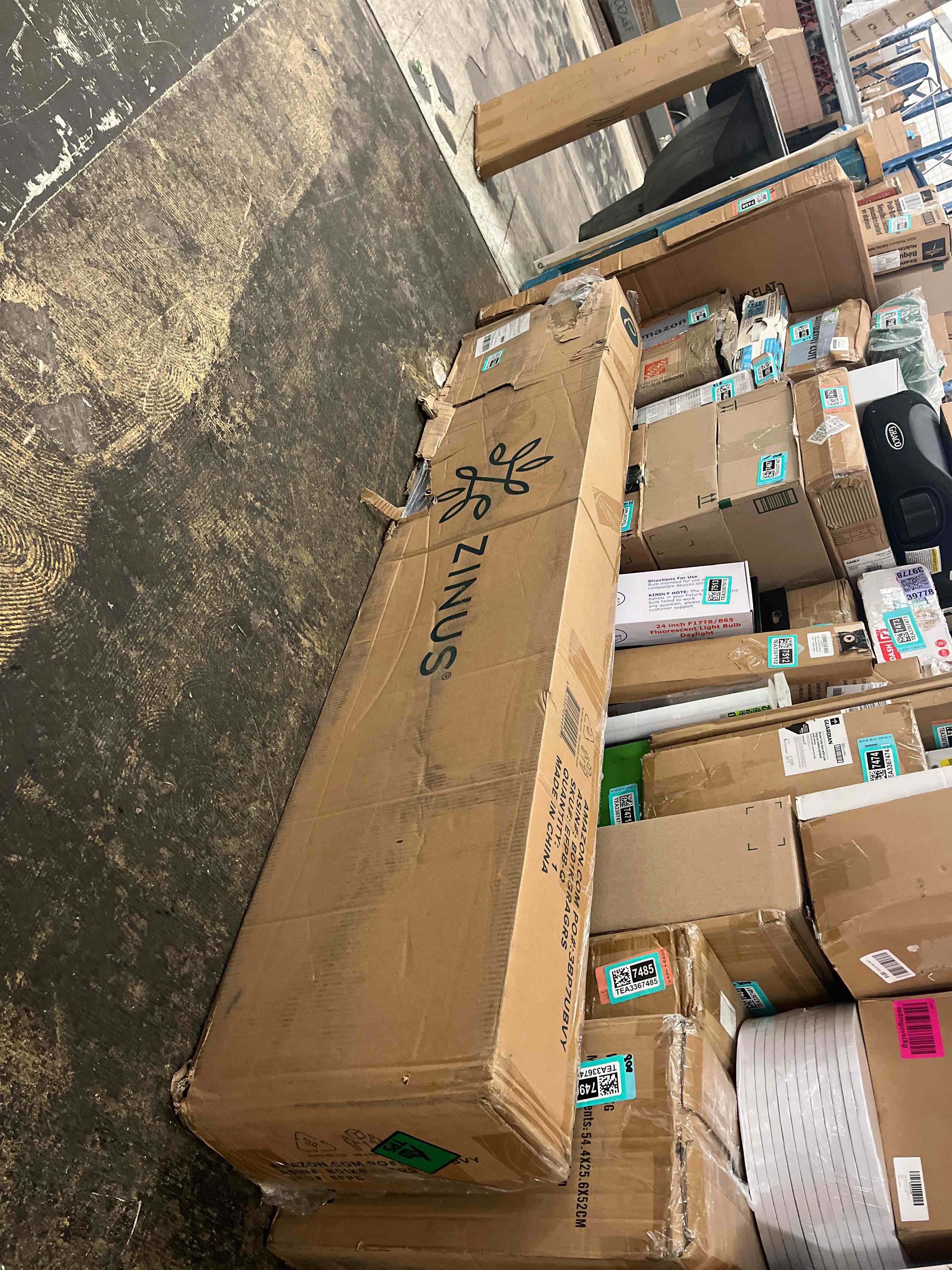 https://s3.amazonaws.com/lotting-images-prod/phillipi/TEA3367428_1753113419980.jpeg