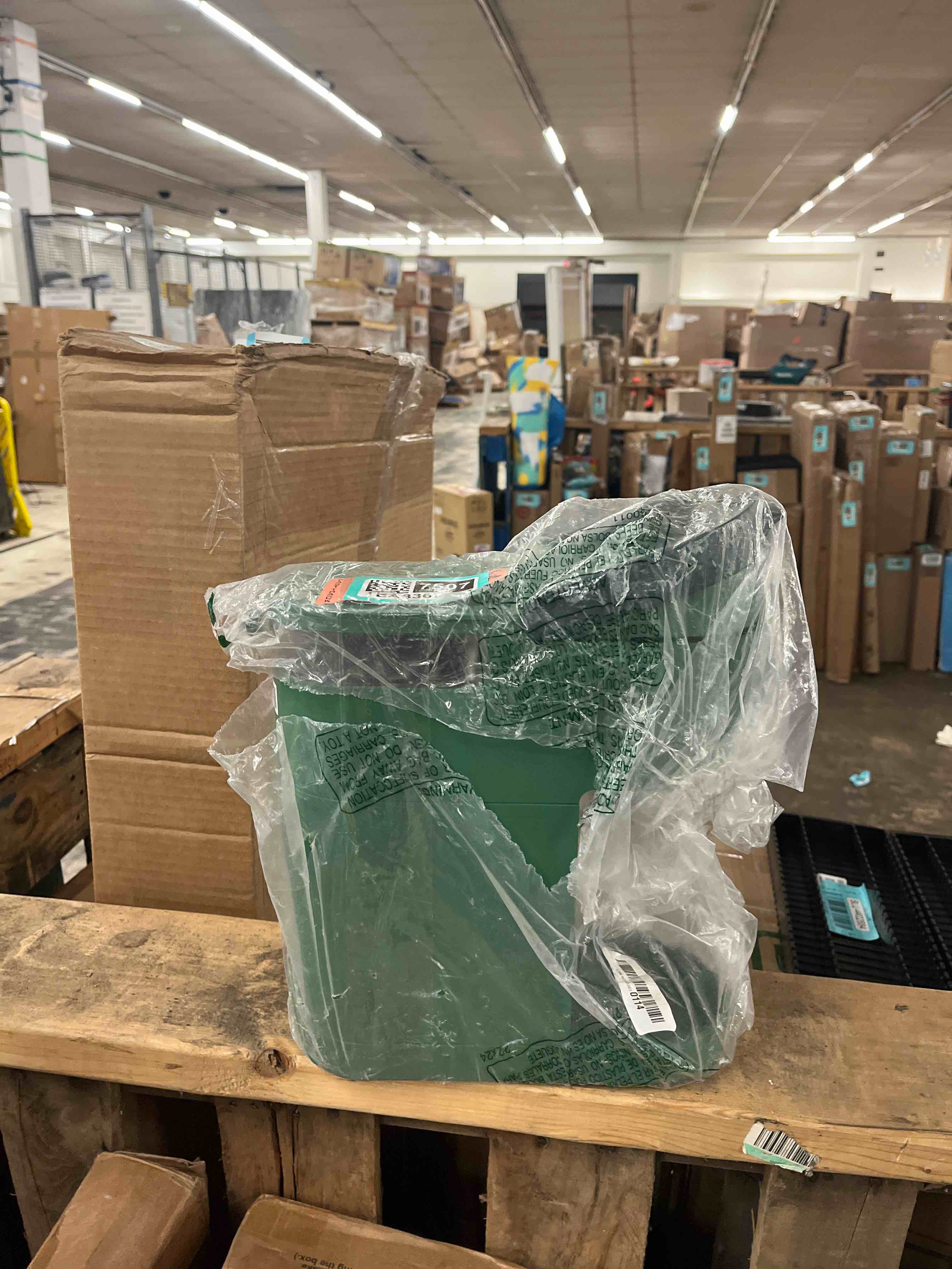 https://s3.amazonaws.com/lotting-images-prod/phillipi/TEA3367507_1753111463622.jpeg