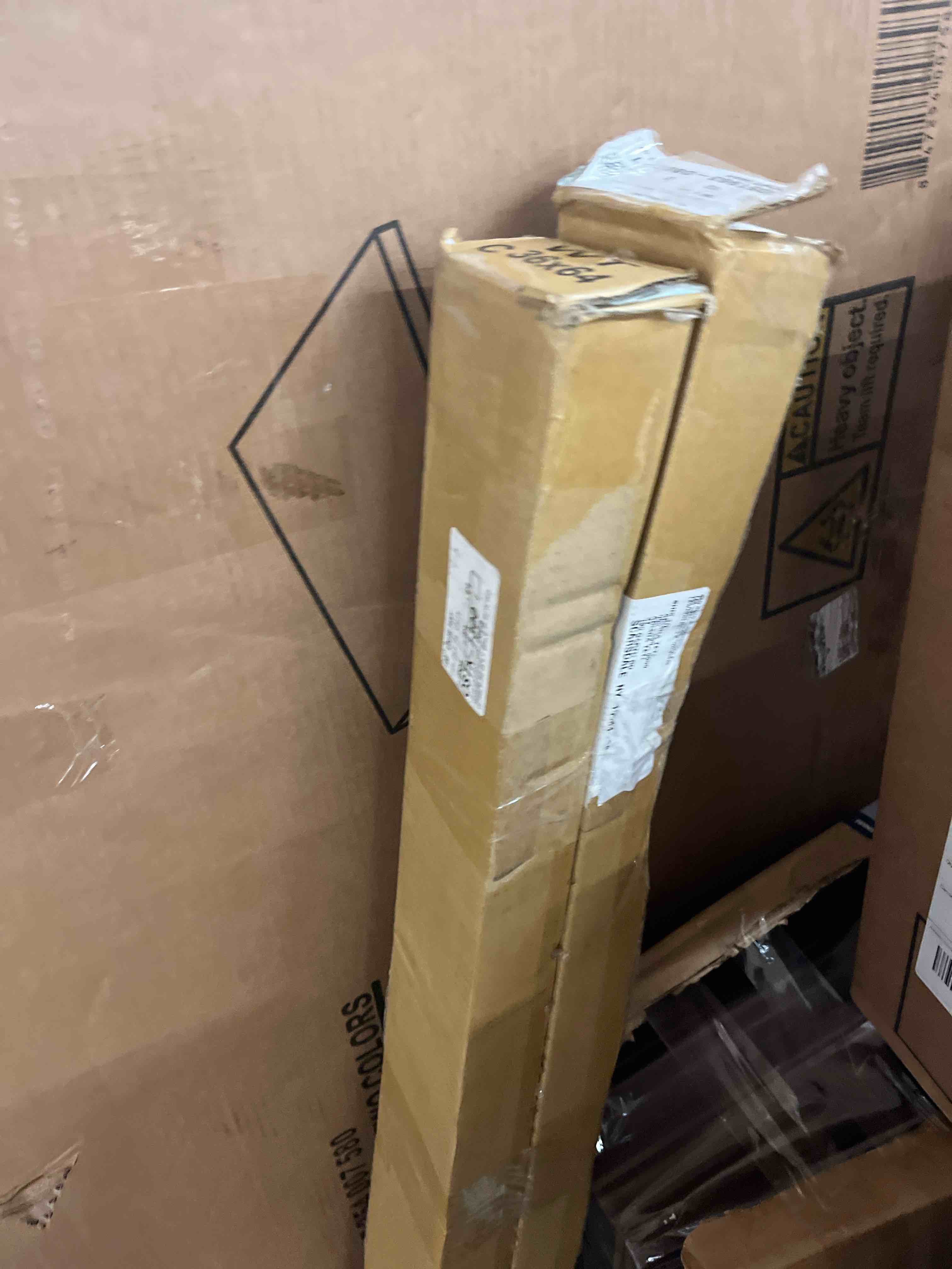 https://s3.amazonaws.com/lotting-images-prod/phillipi/TEA3367693_1753117638348.jpeg
