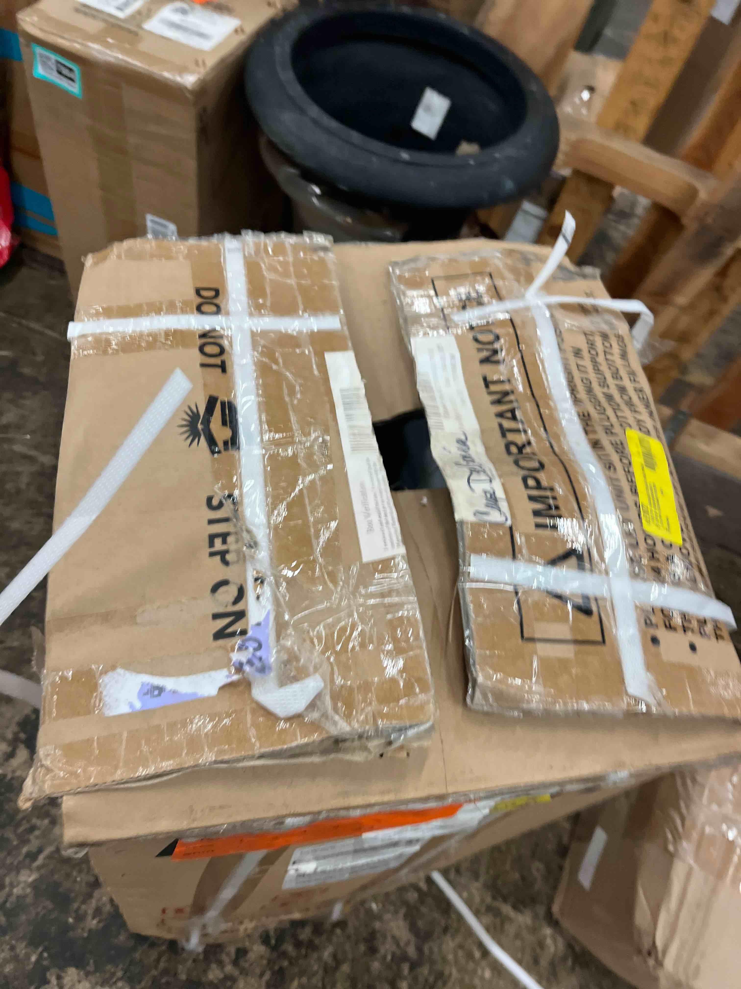 https://s3.amazonaws.com/lotting-images-prod/phillipi/TEA3367859_1753310840202.jpeg