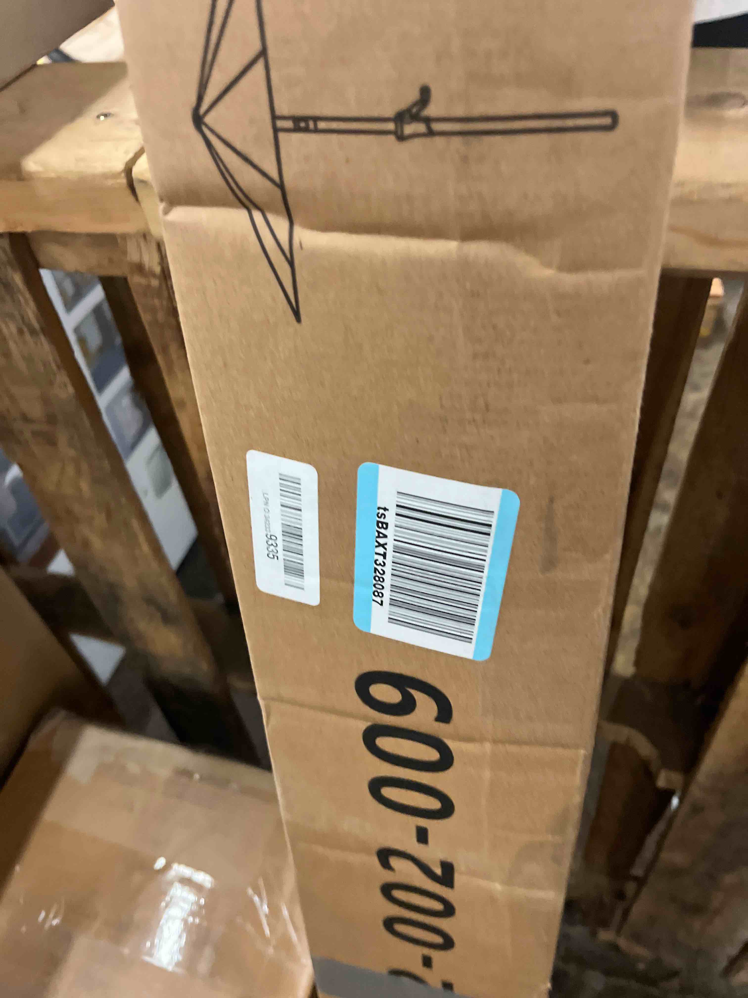 https://s3.amazonaws.com/lotting-images-prod/phillipi/TEA3367981_1753376091311.jpeg