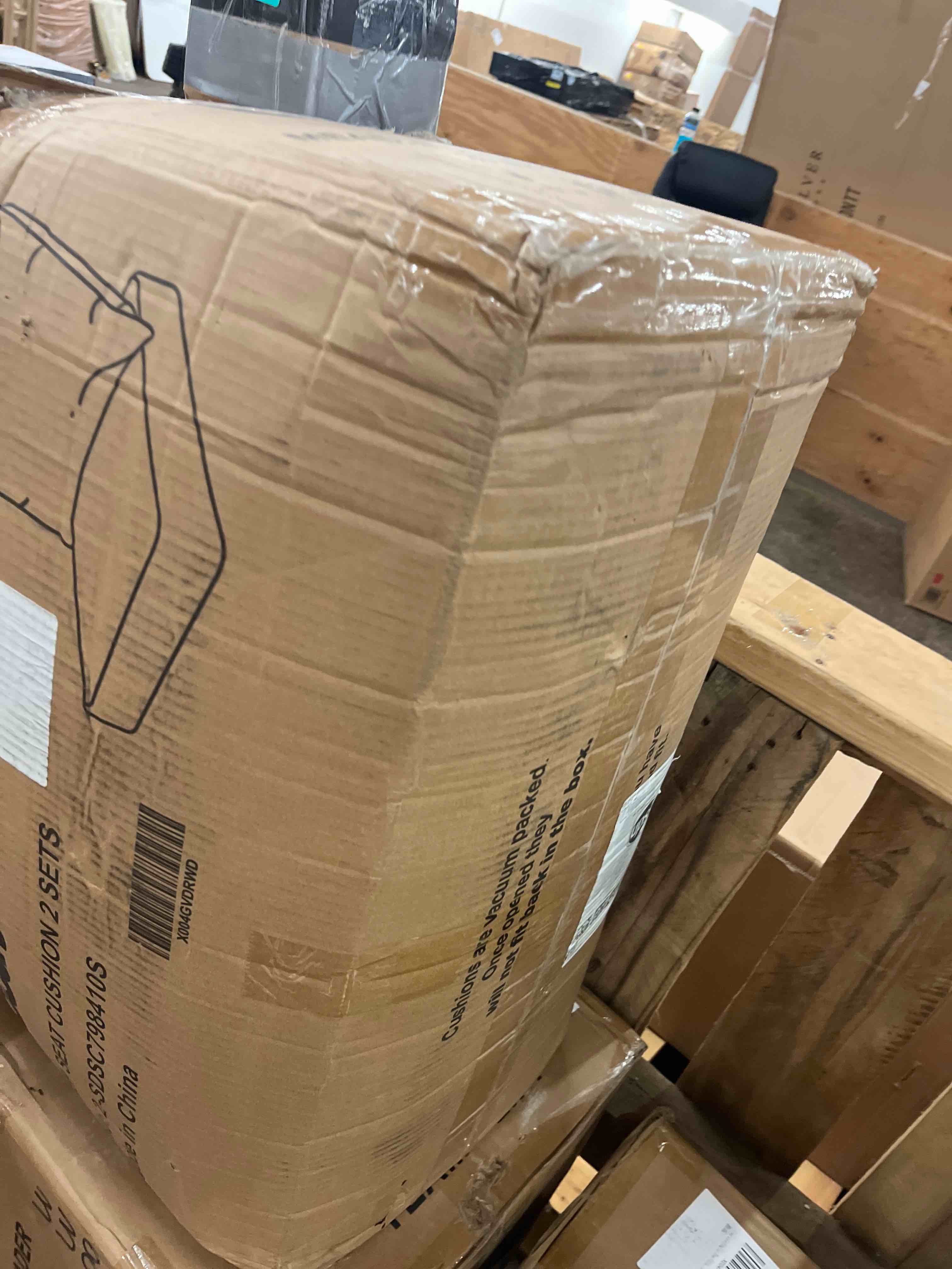 https://s3.amazonaws.com/lotting-images-prod/phillipi/TEA3367994_1753379385768.jpeg