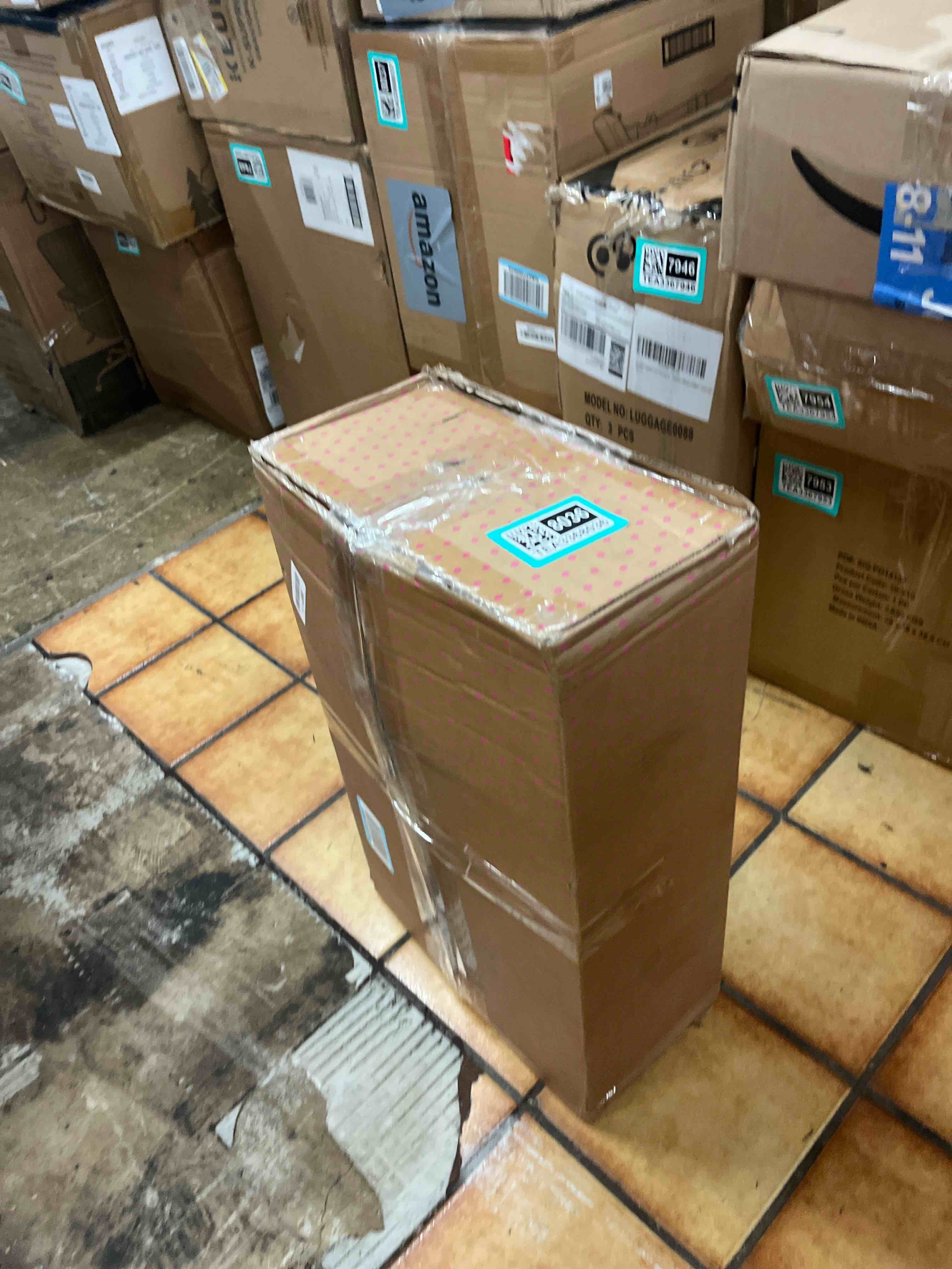 https://s3.amazonaws.com/lotting-images-prod/phillipi/TEA3368036_1753379619035.jpeg