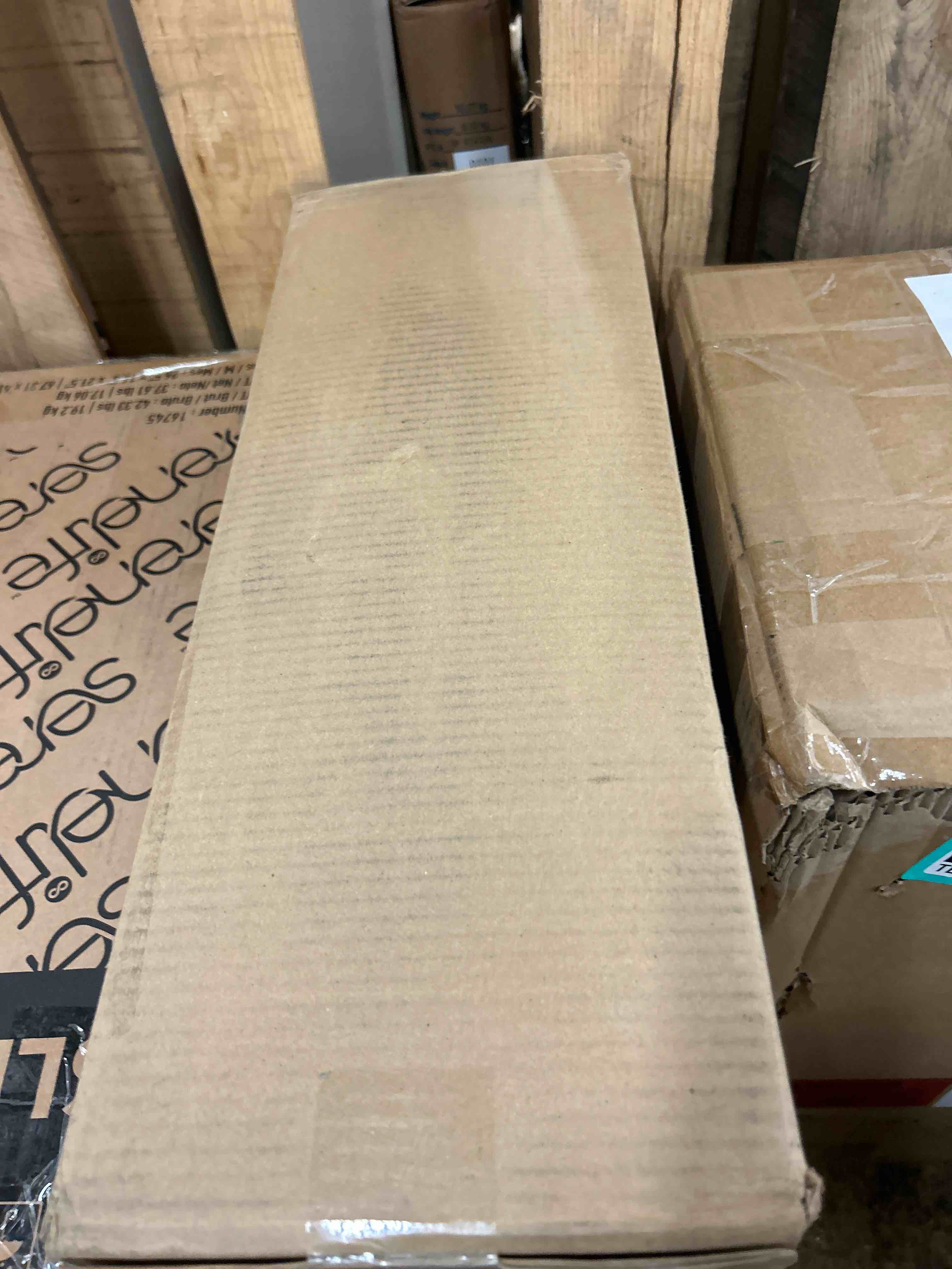 https://s3.amazonaws.com/lotting-images-prod/phillipi/TEA3368053_1753381028759.jpeg