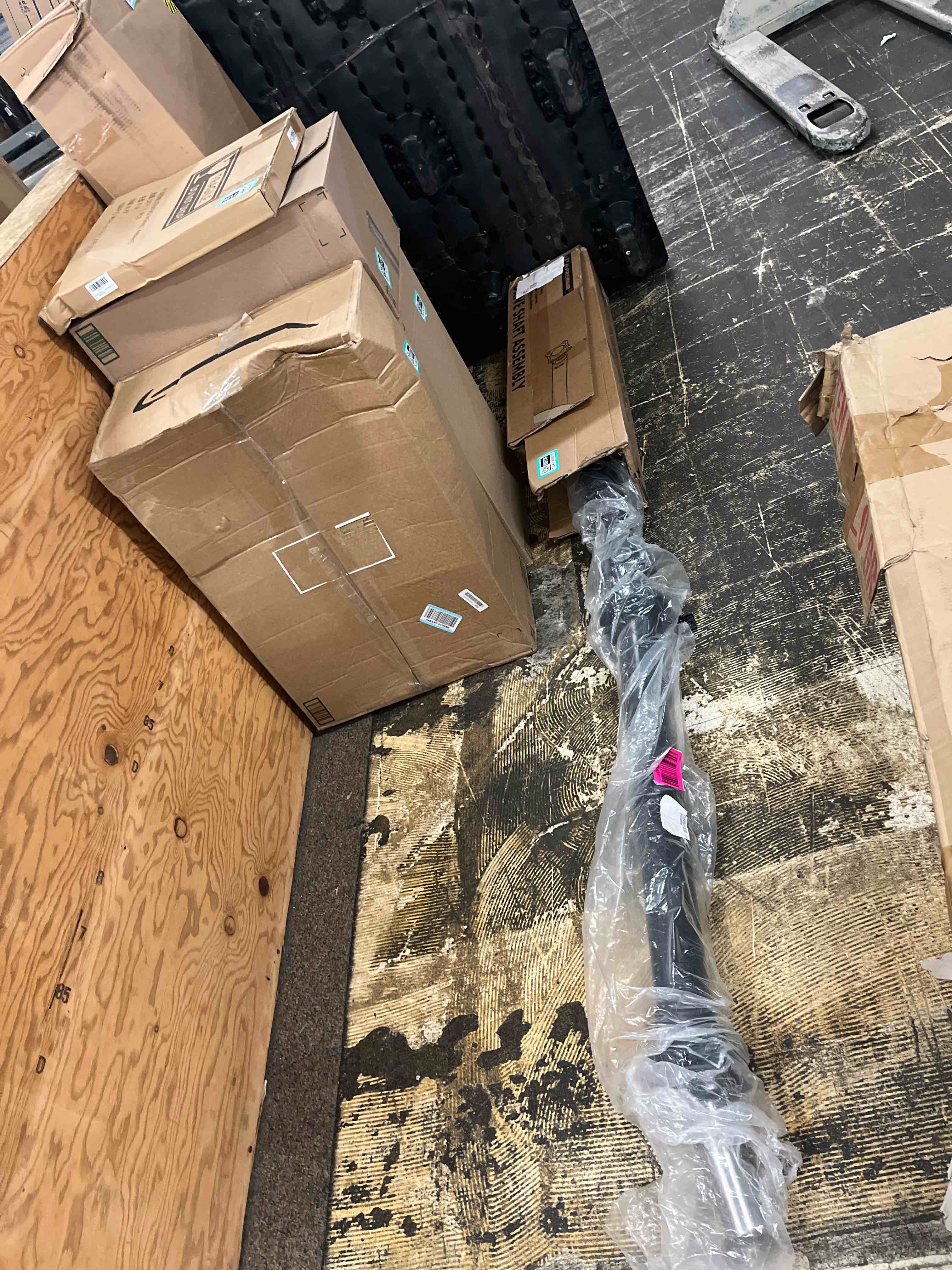 https://s3.amazonaws.com/lotting-images-prod/phillipi/TEA3368078_1760493191075.jpeg