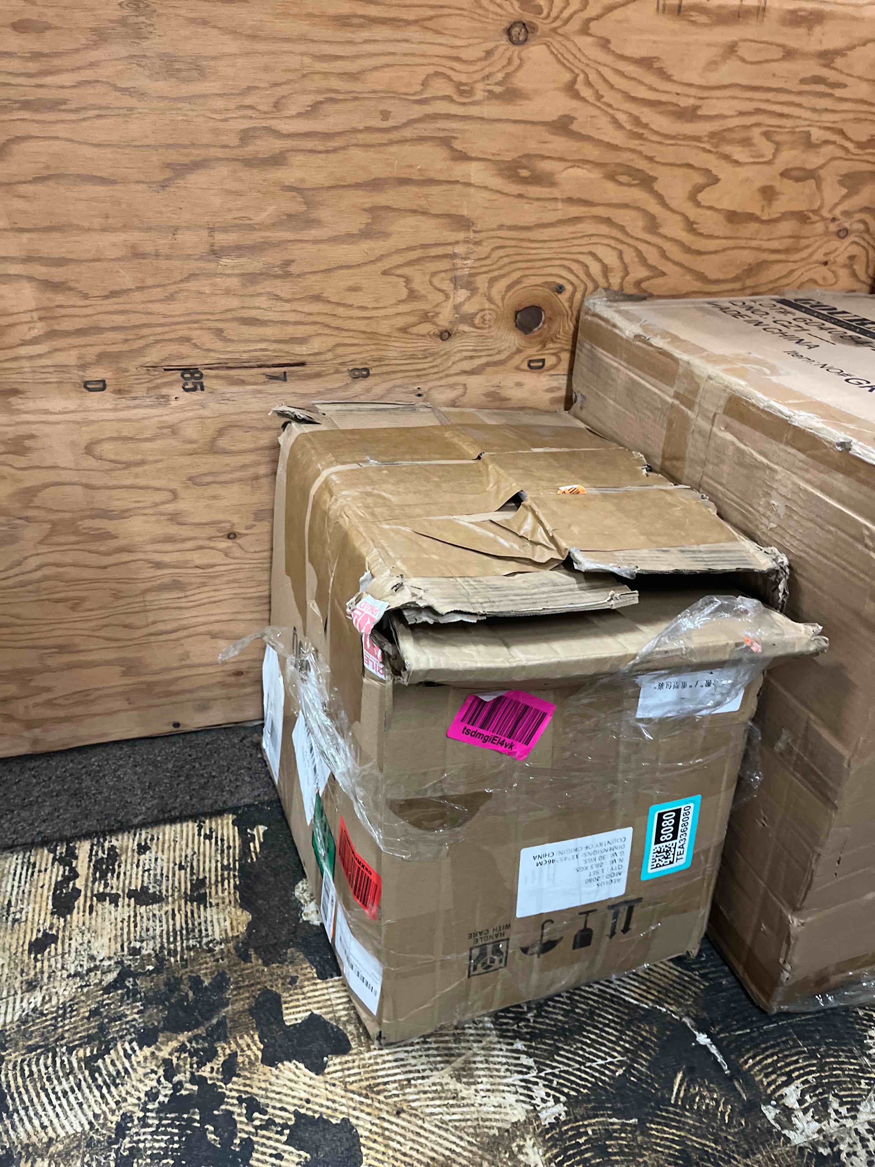 https://s3.amazonaws.com/lotting-images-prod/phillipi/TEA3368080_1760493442432.jpeg