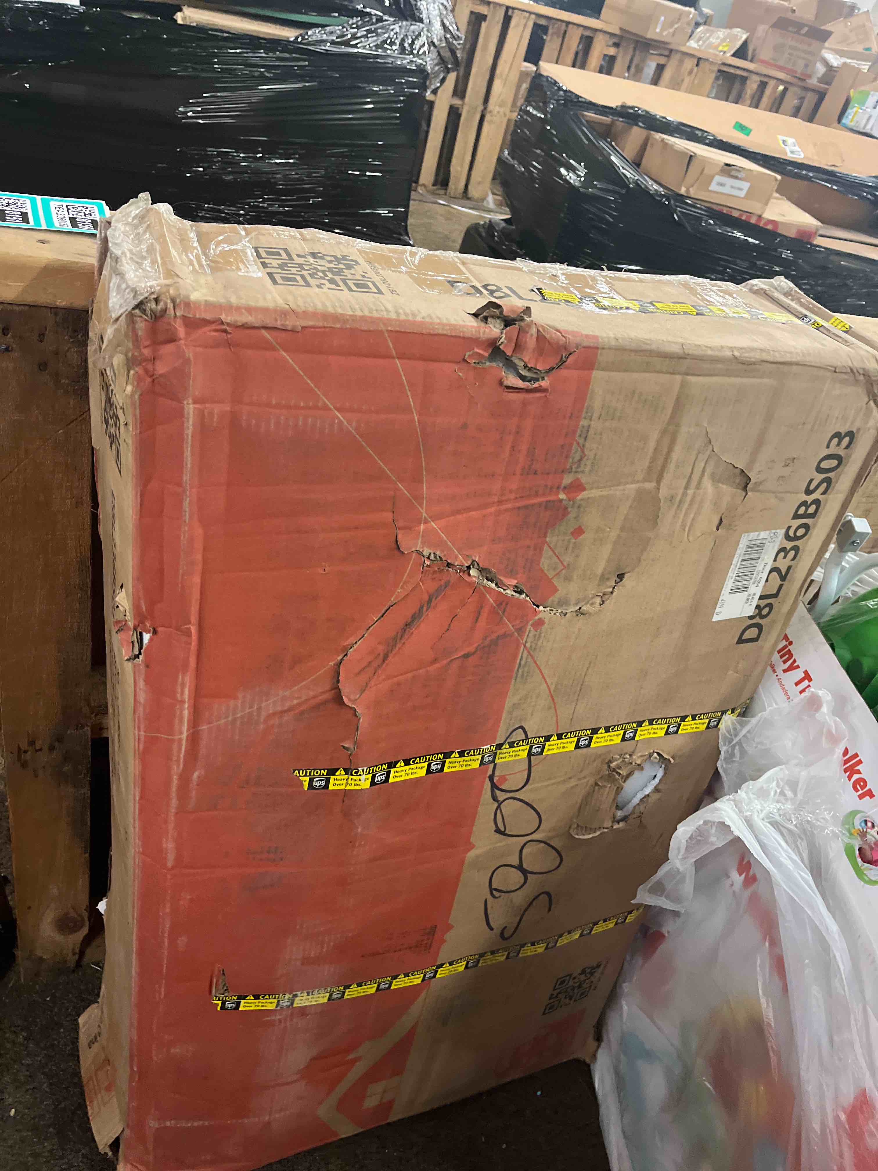 https://s3.amazonaws.com/lotting-images-prod/phillipi/TEA3368134_1753746875986.jpeg