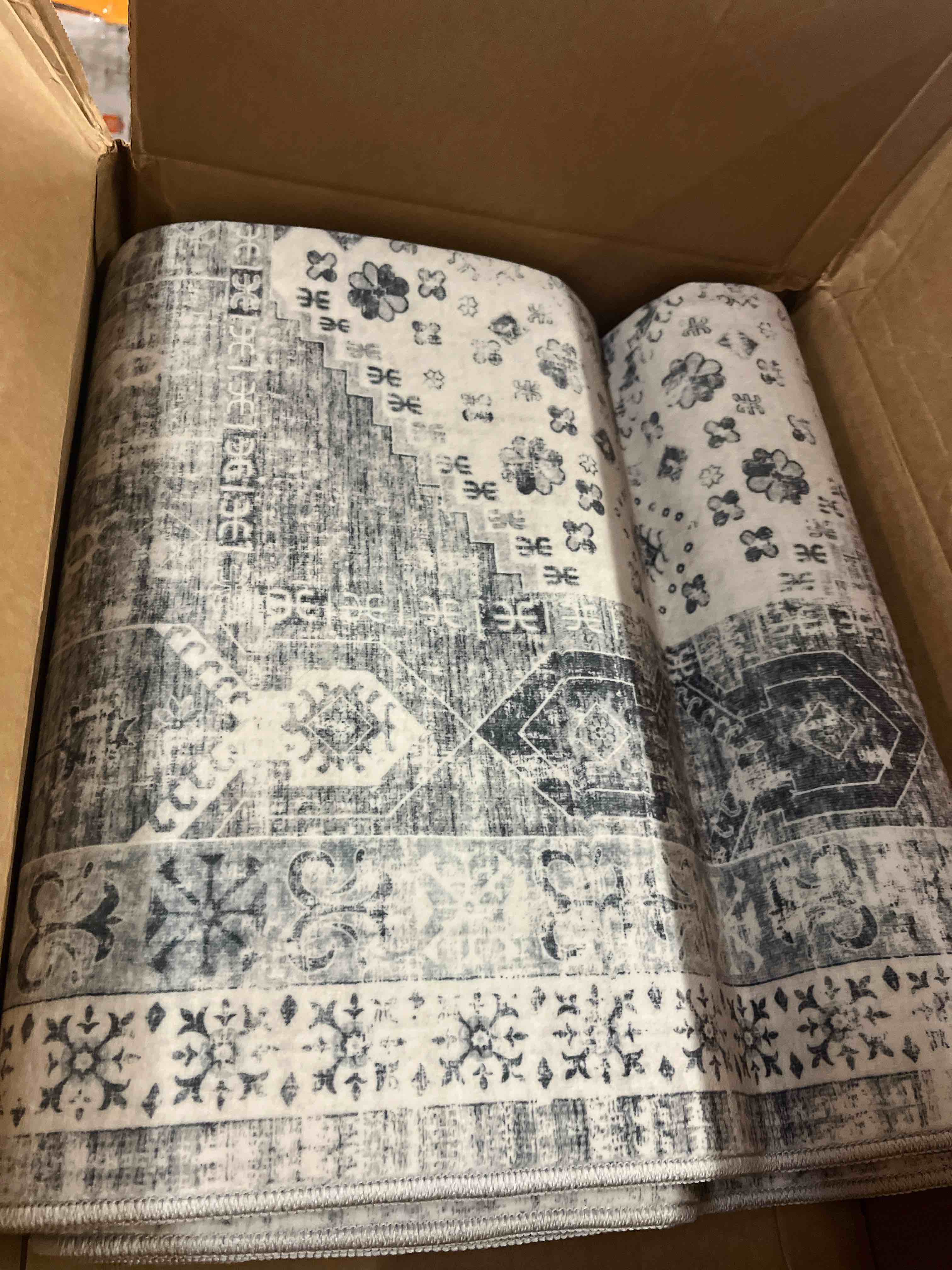 https://s3.amazonaws.com/lotting-images-prod/phillipi/TEA3368160_1753747852107.jpeg