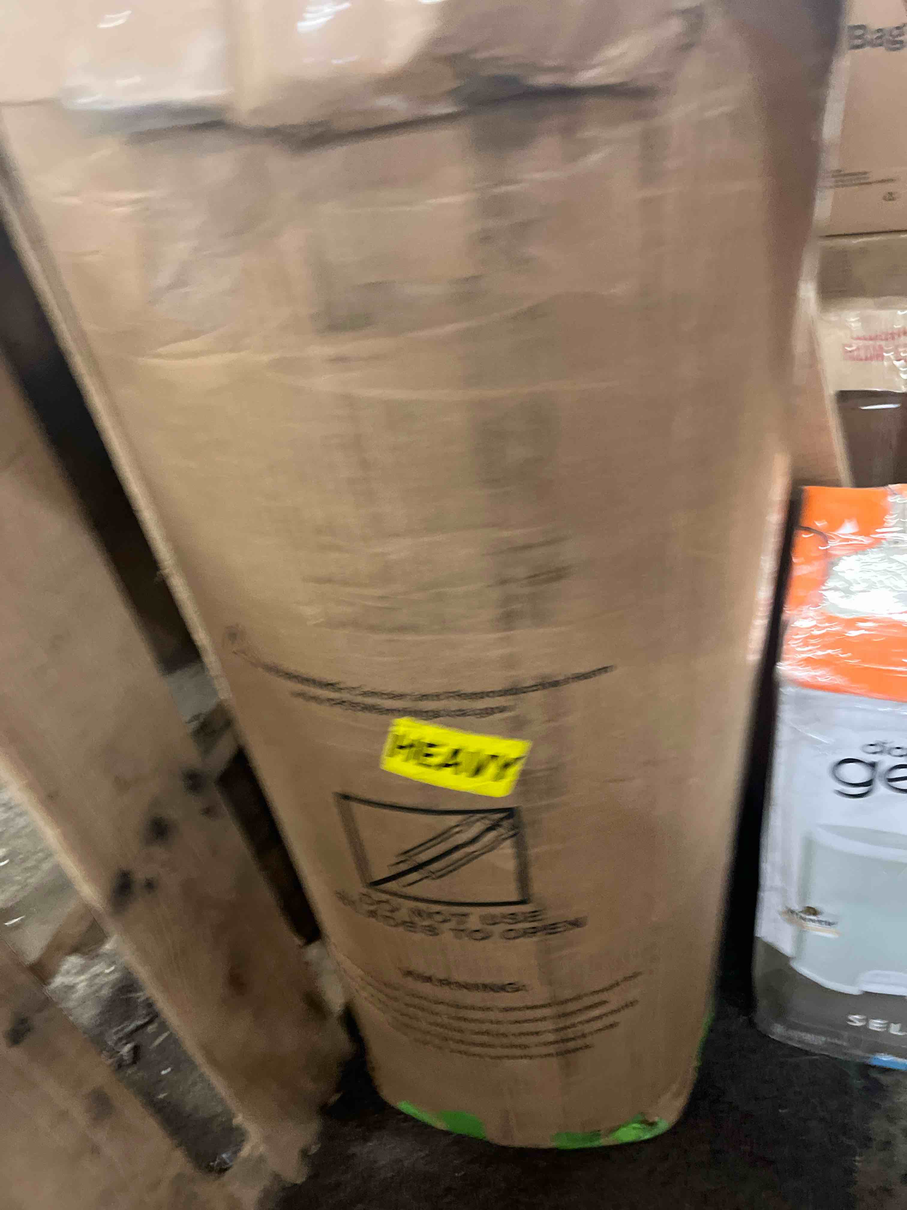 https://s3.amazonaws.com/lotting-images-prod/phillipi/TEA3368161_1753747753224.jpeg