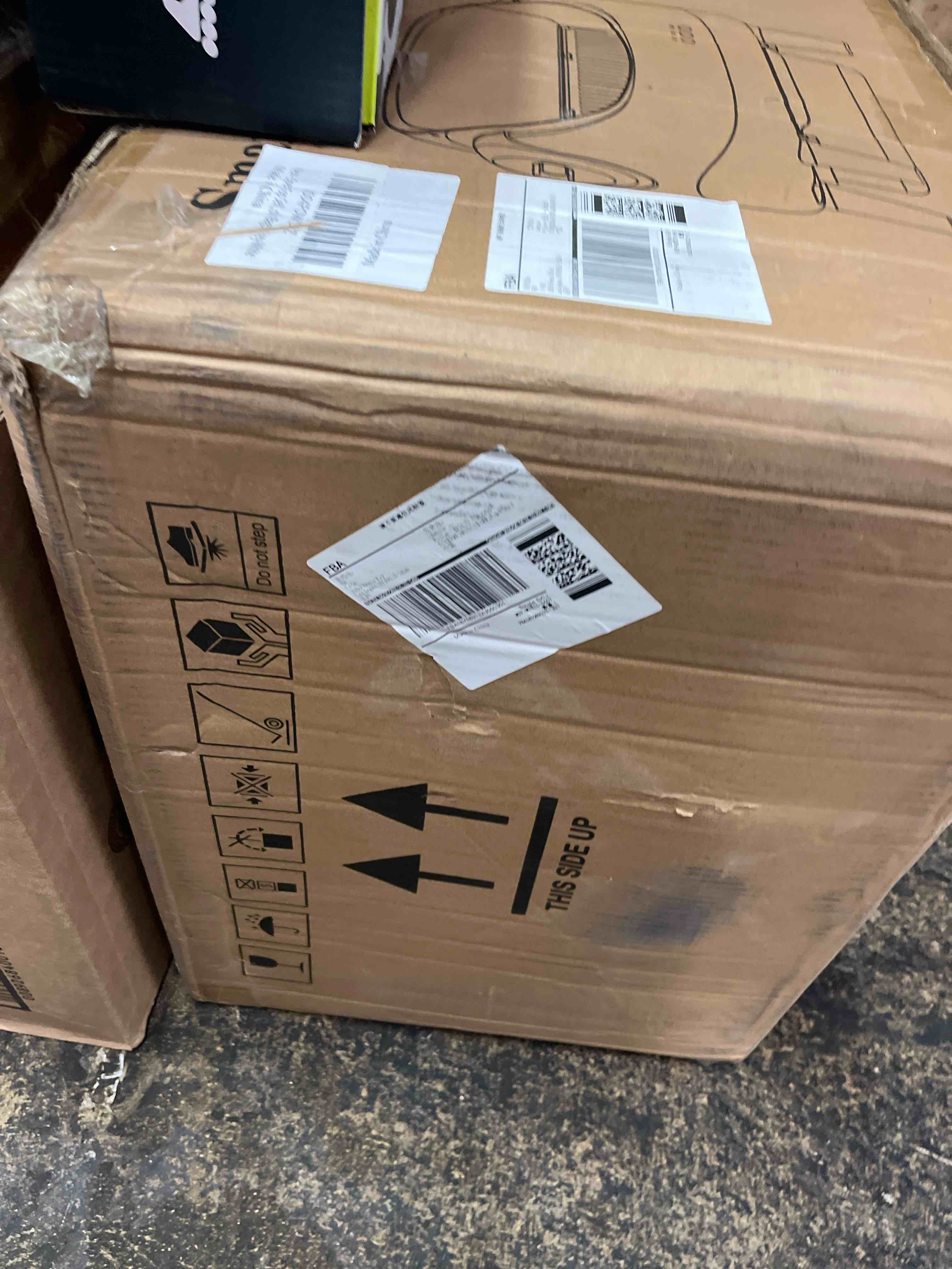 https://s3.amazonaws.com/lotting-images-prod/phillipi/TEA3368303_1753754815297.jpeg