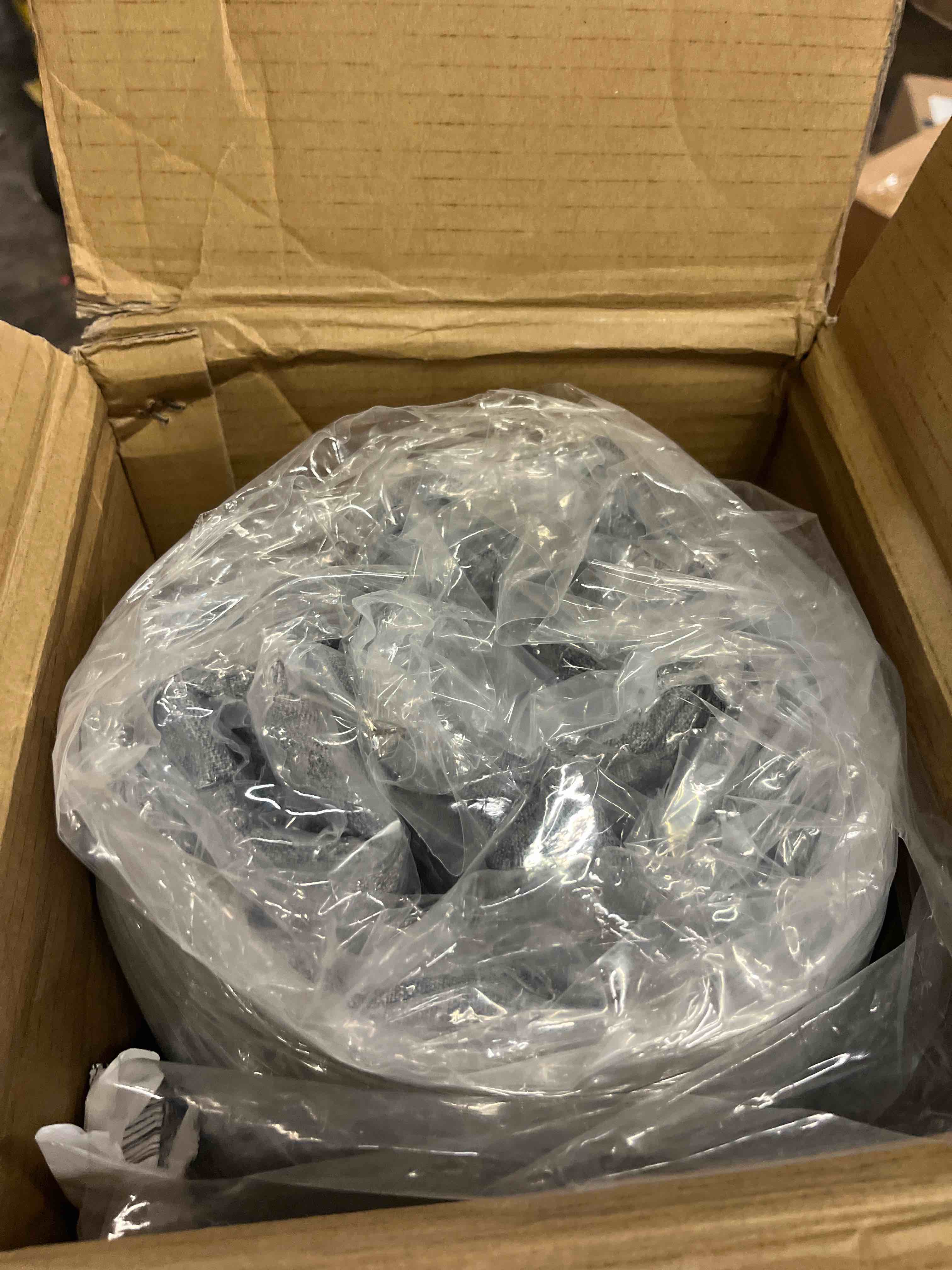 https://s3.amazonaws.com/lotting-images-prod/phillipi/TEA3368429_1753756158838.jpeg