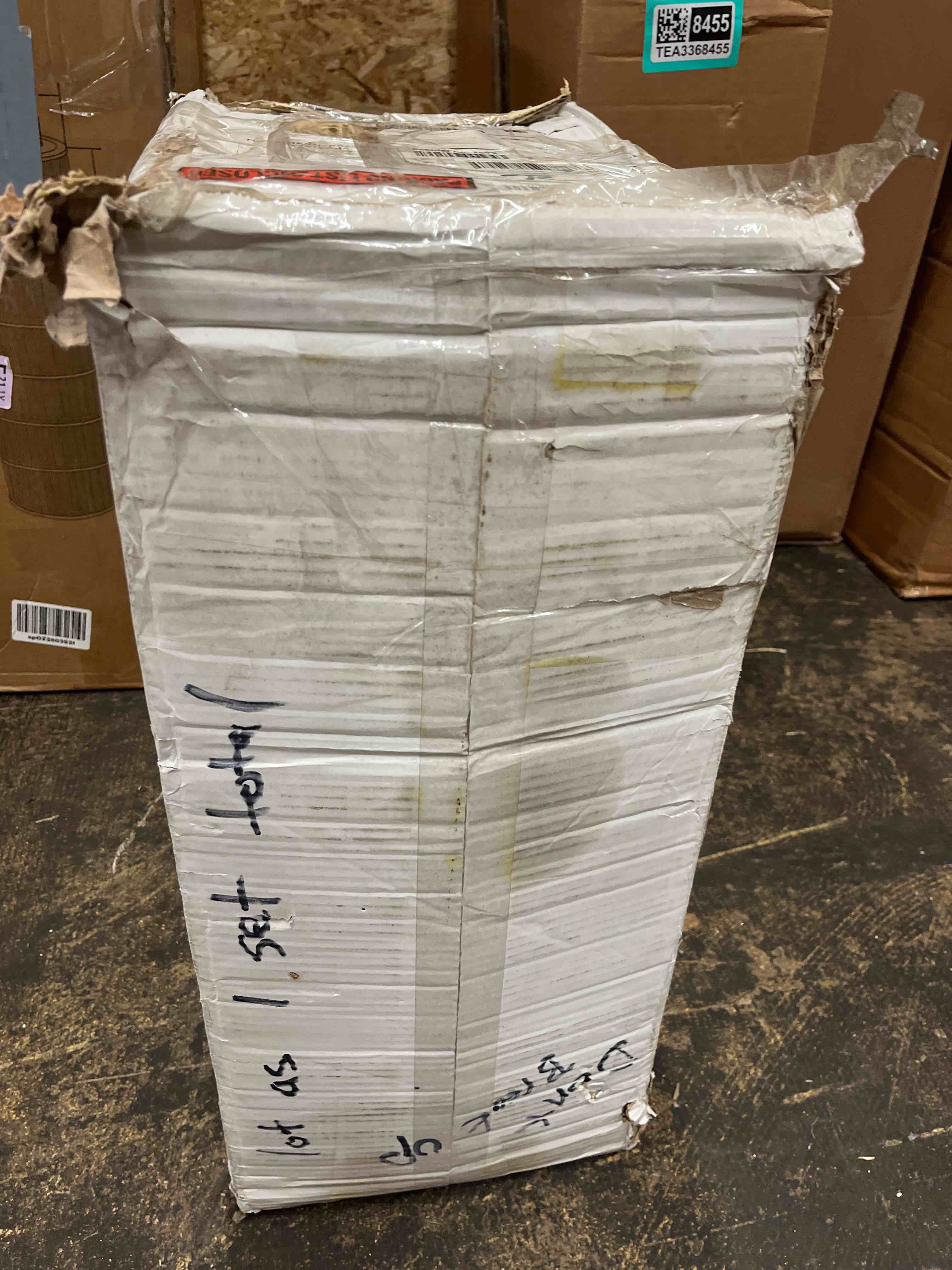 https://s3.amazonaws.com/lotting-images-prod/phillipi/TEA3368445_1754060126721.jpeg
