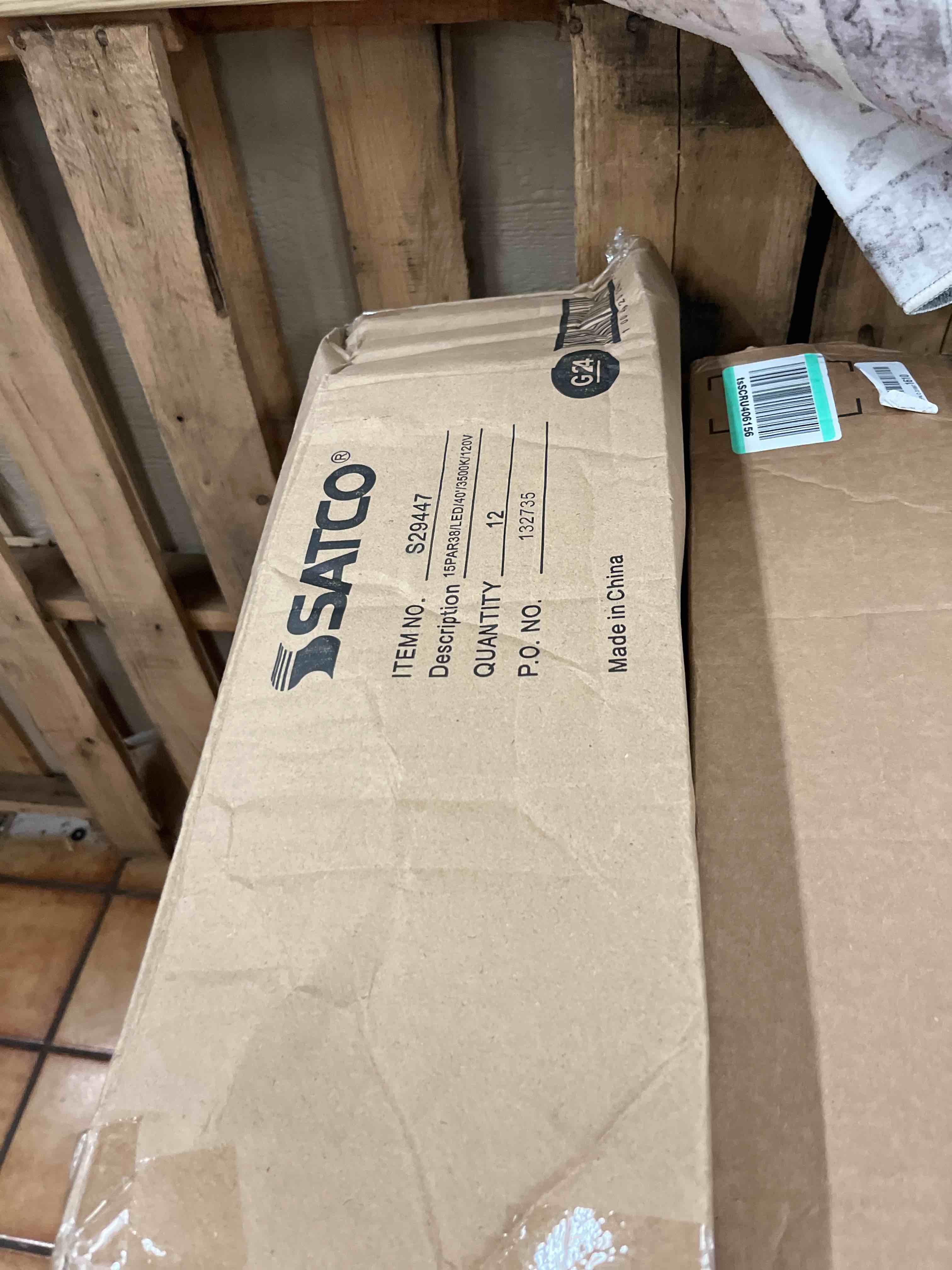 https://s3.amazonaws.com/lotting-images-prod/phillipi/TEA3368472_1753931361140.jpeg