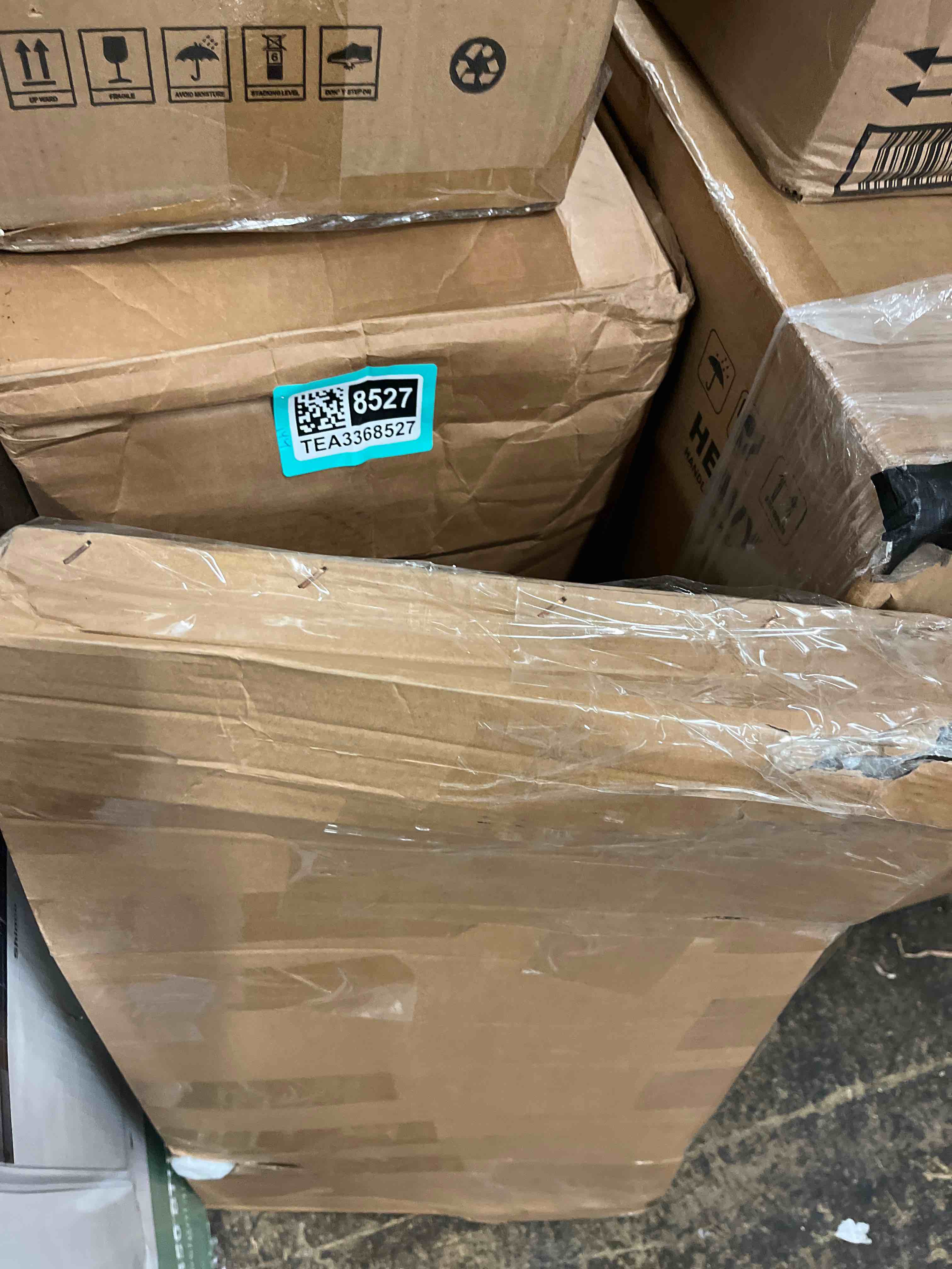 https://s3.amazonaws.com/lotting-images-prod/phillipi/TEA3368479_1753930680997.jpeg