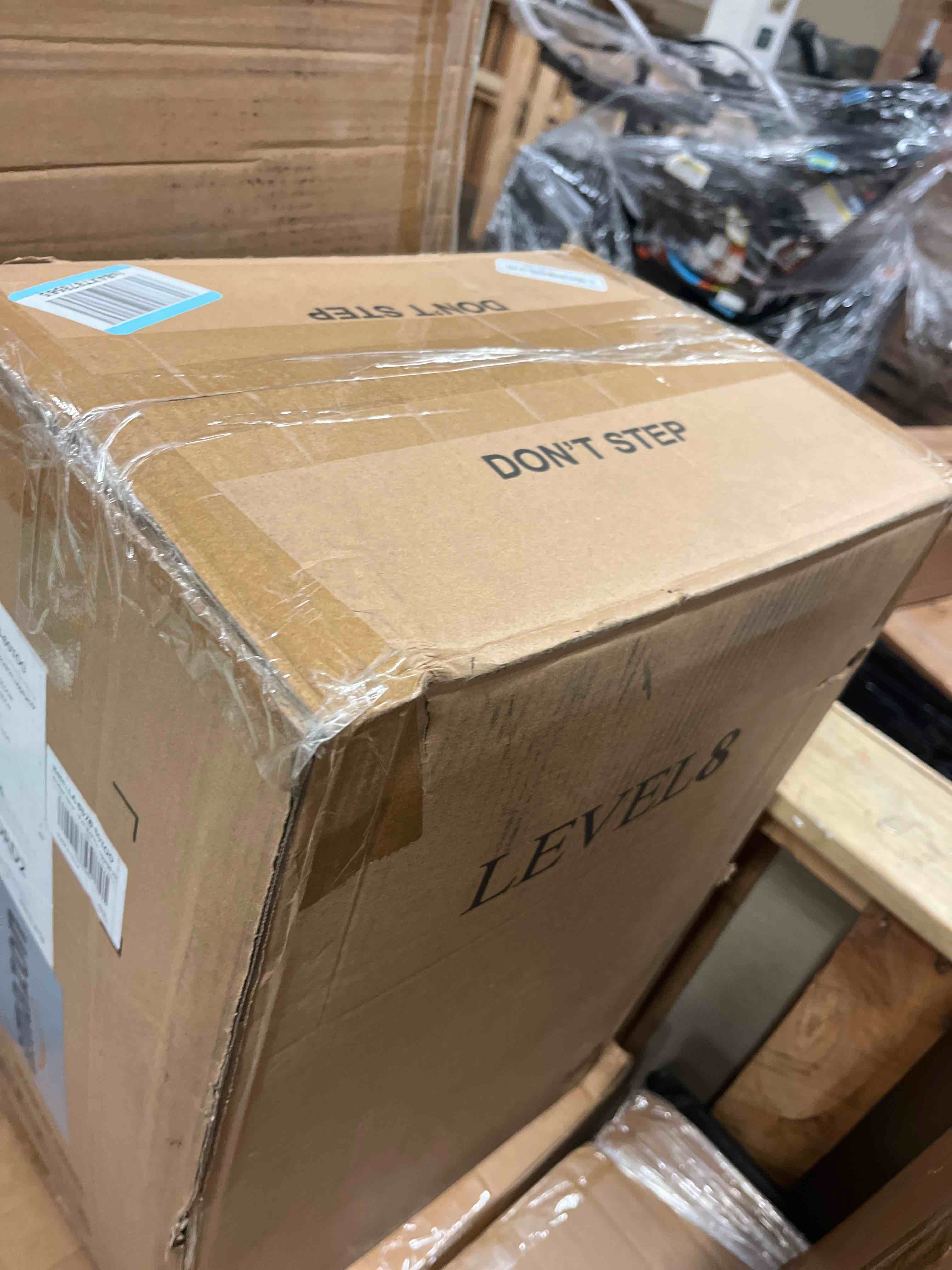 https://s3.amazonaws.com/lotting-images-prod/phillipi/TEA3368500_1753924305441.jpeg