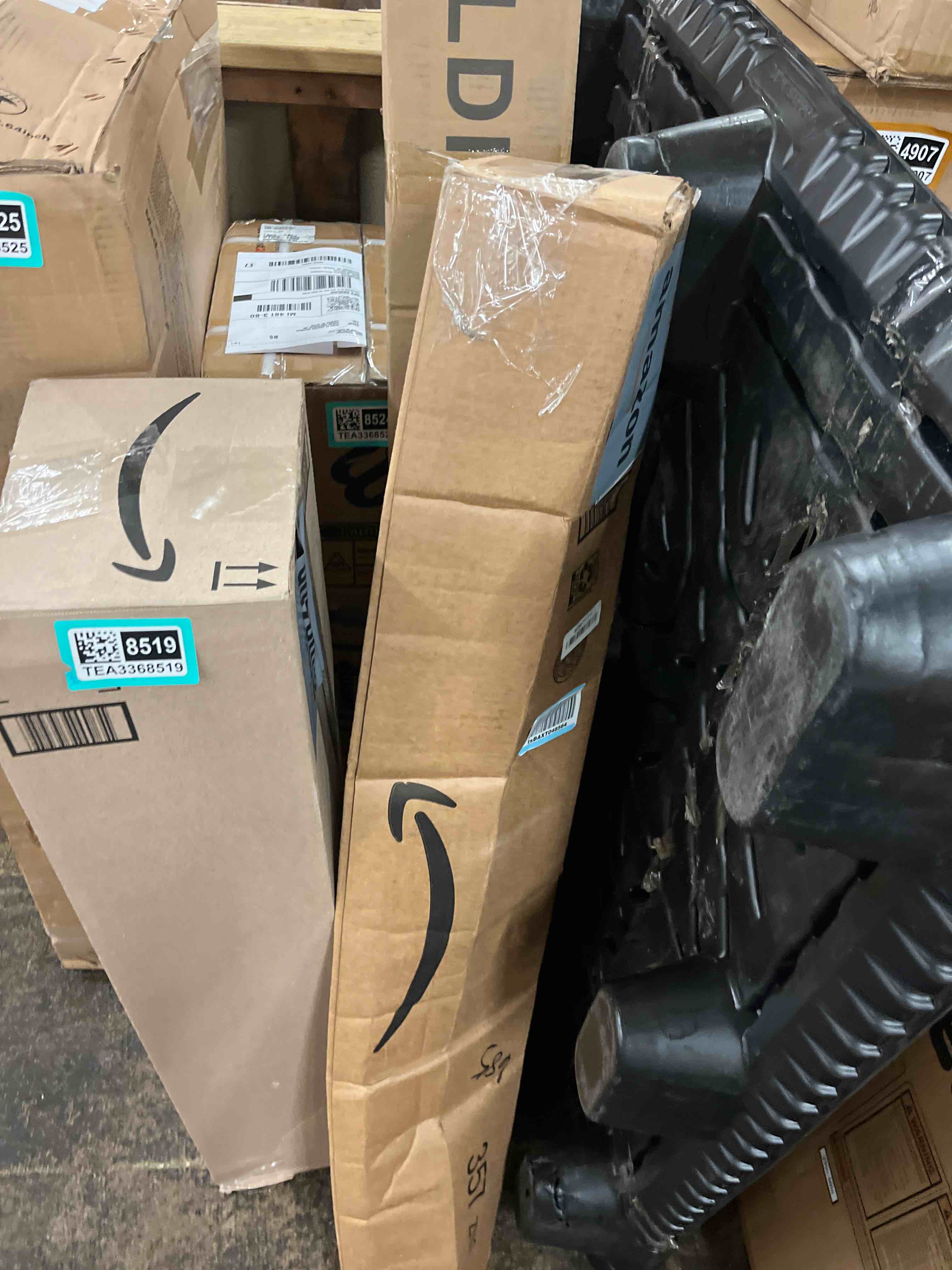 https://s3.amazonaws.com/lotting-images-prod/phillipi/TEA3368501_1753924143047.jpeg