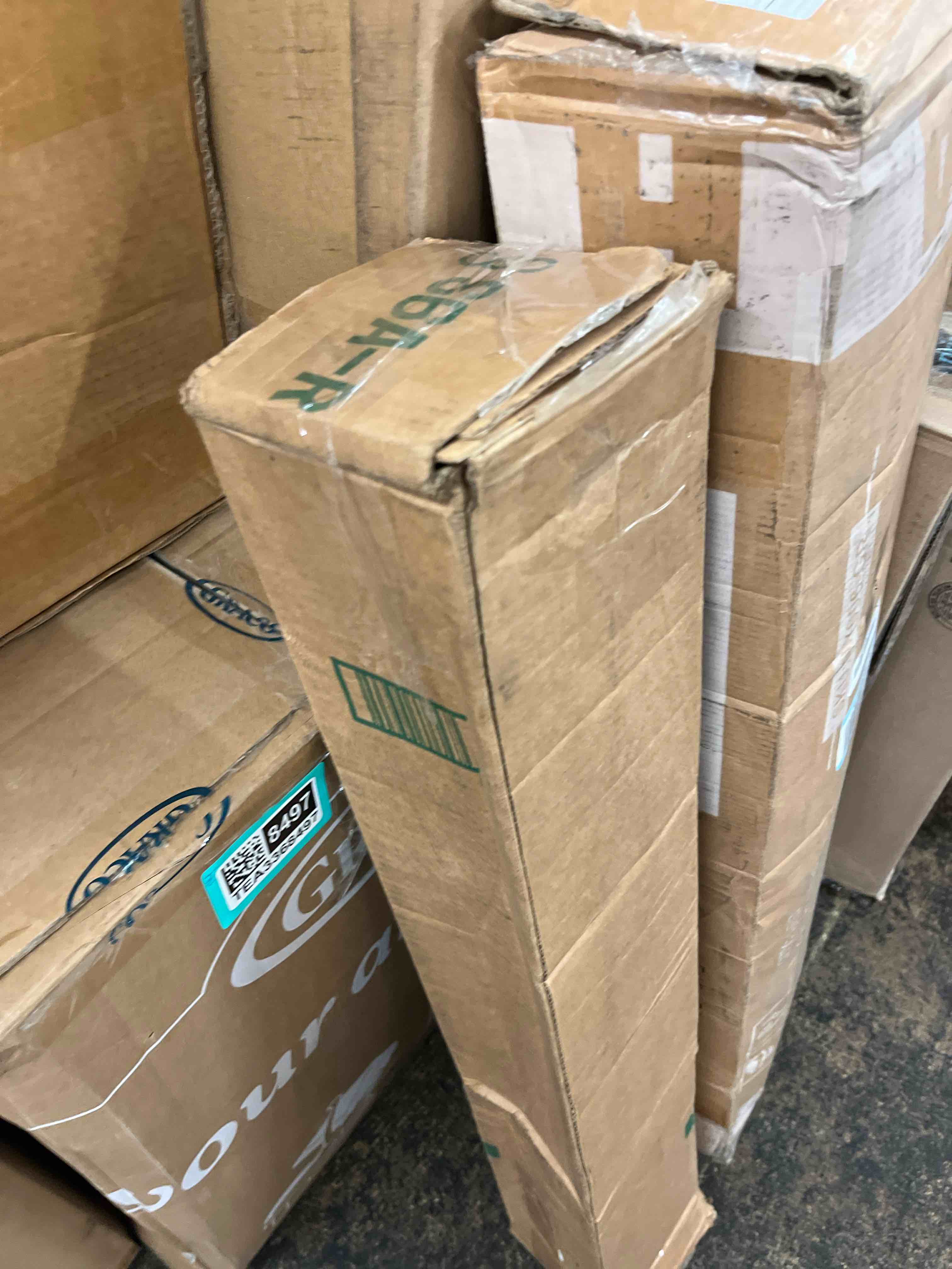 https://s3.amazonaws.com/lotting-images-prod/phillipi/TEA3368513_1753925565707.jpeg