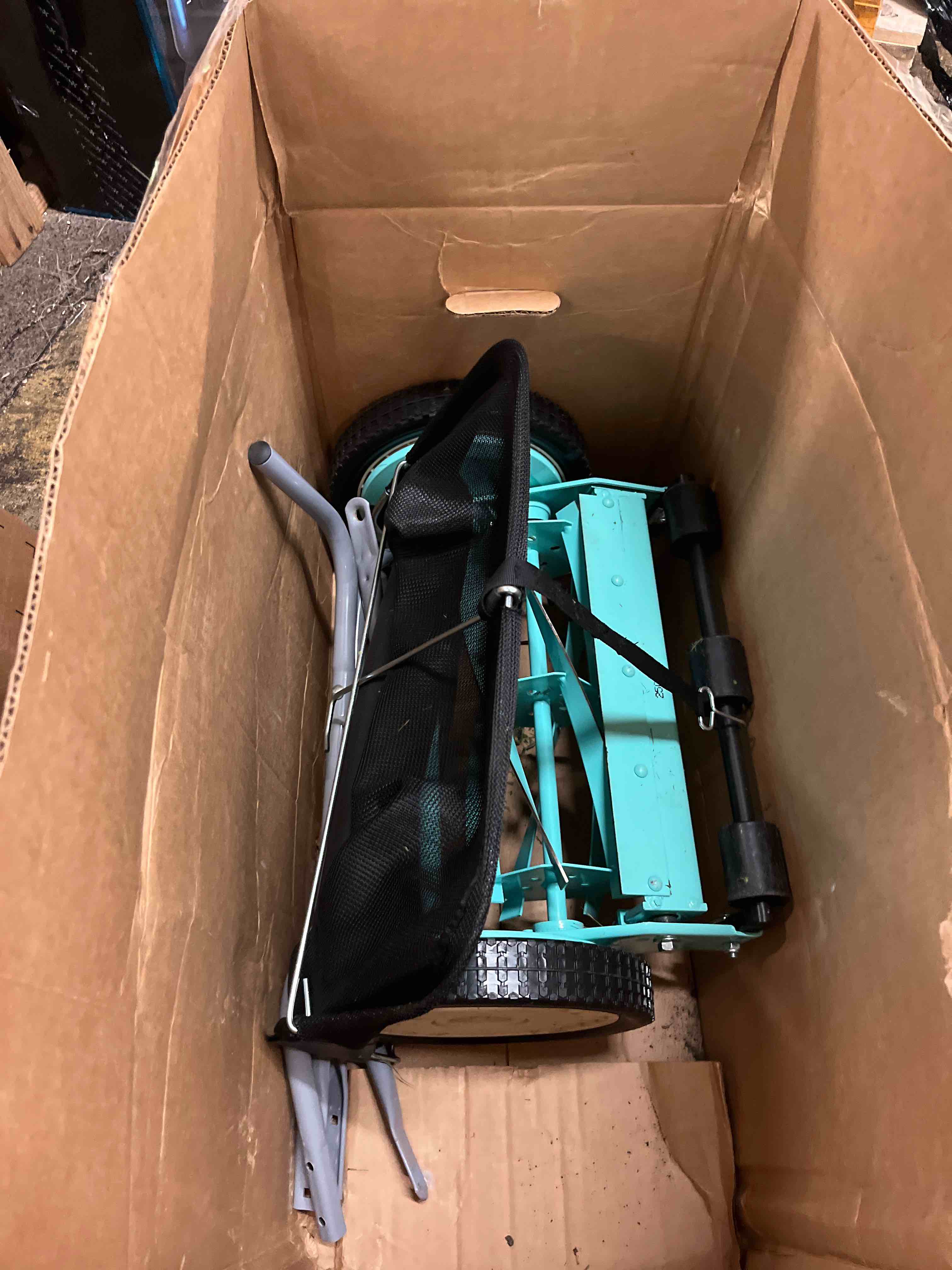 https://s3.amazonaws.com/lotting-images-prod/phillipi/TEA3368657_1753987180211.jpeg