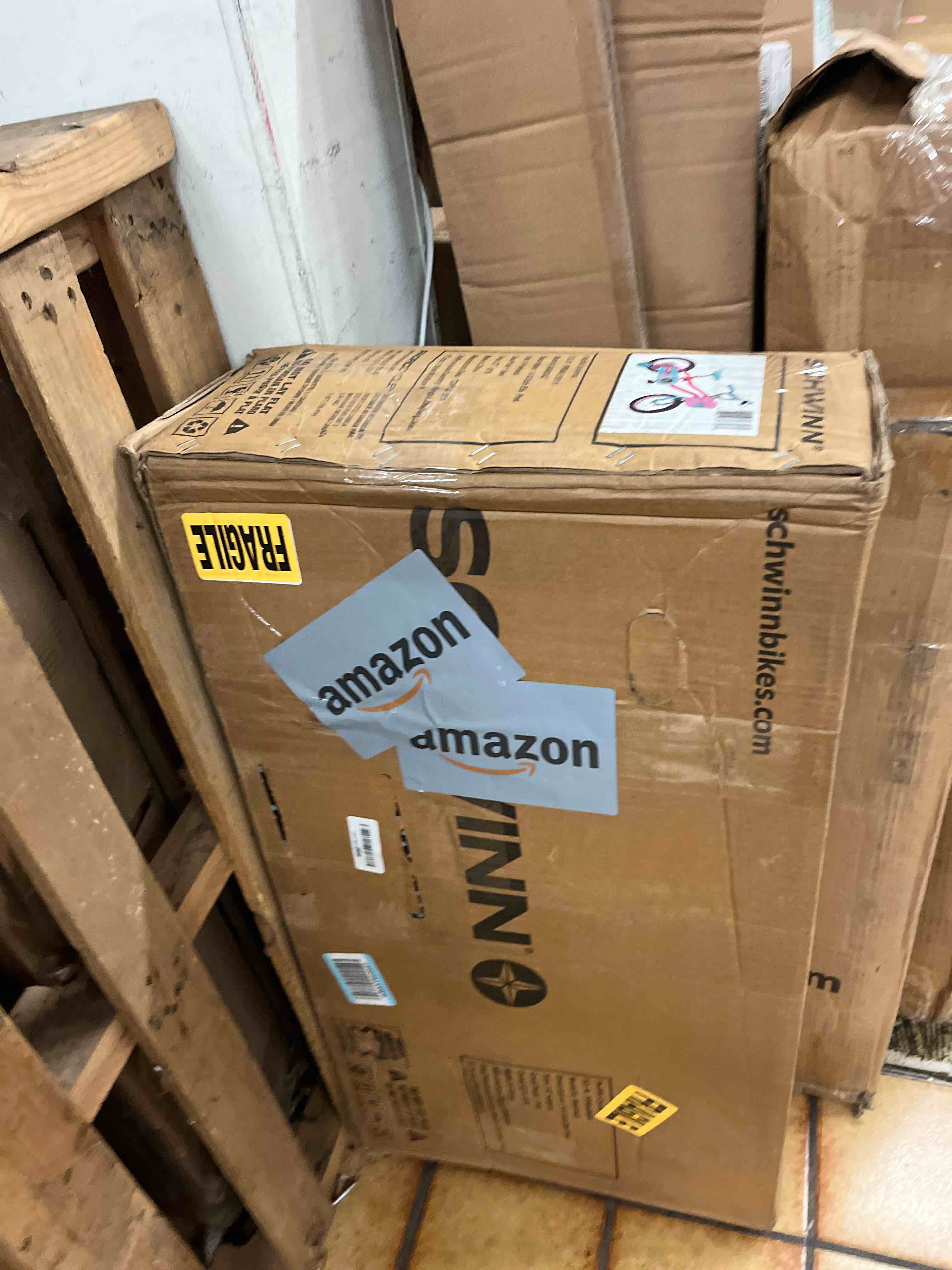 https://s3.amazonaws.com/lotting-images-prod/phillipi/TEA3368682_1753989364909.jpeg