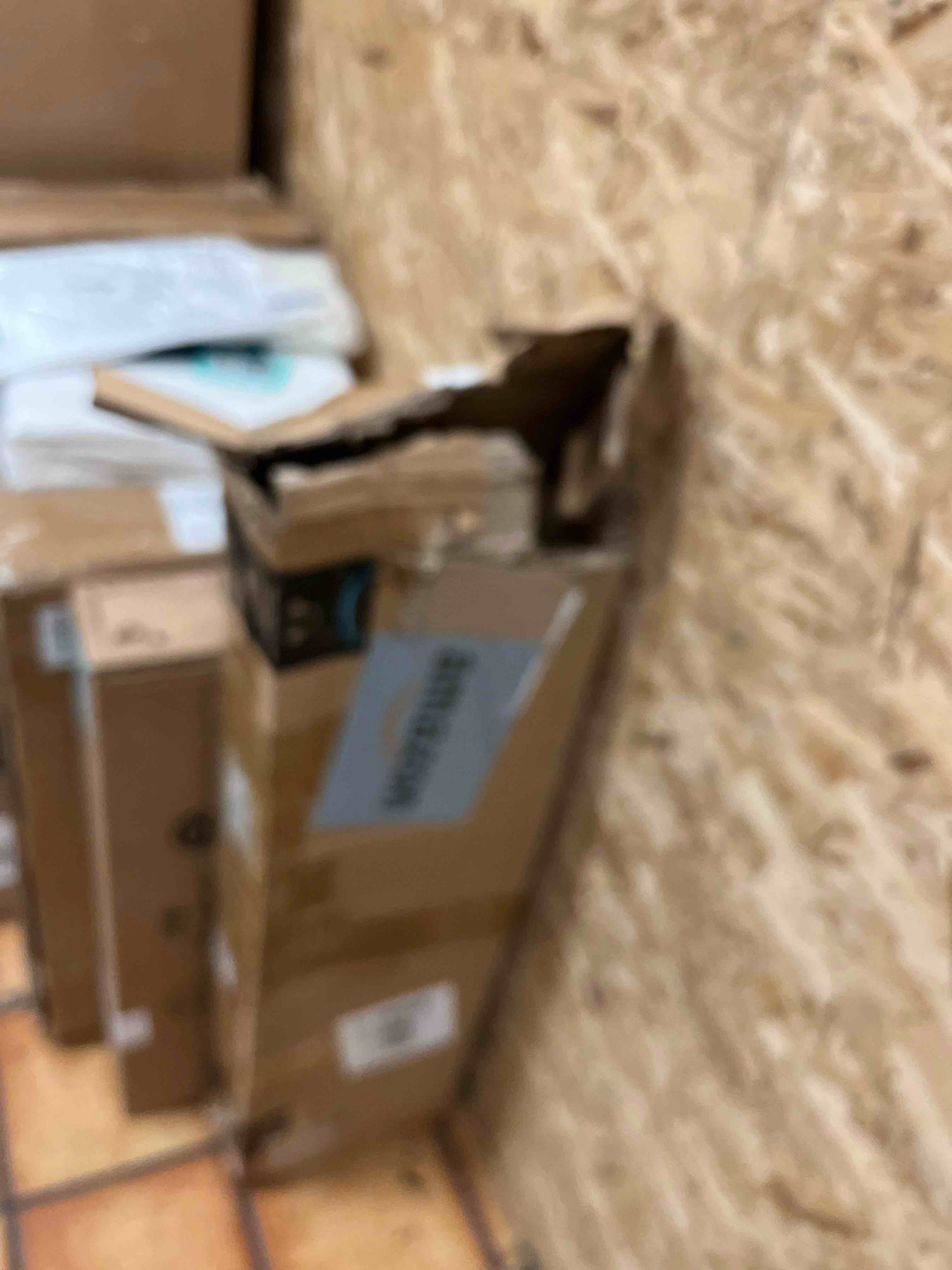 https://s3.amazonaws.com/lotting-images-prod/phillipi/TEA3368762_1754060964680.jpeg