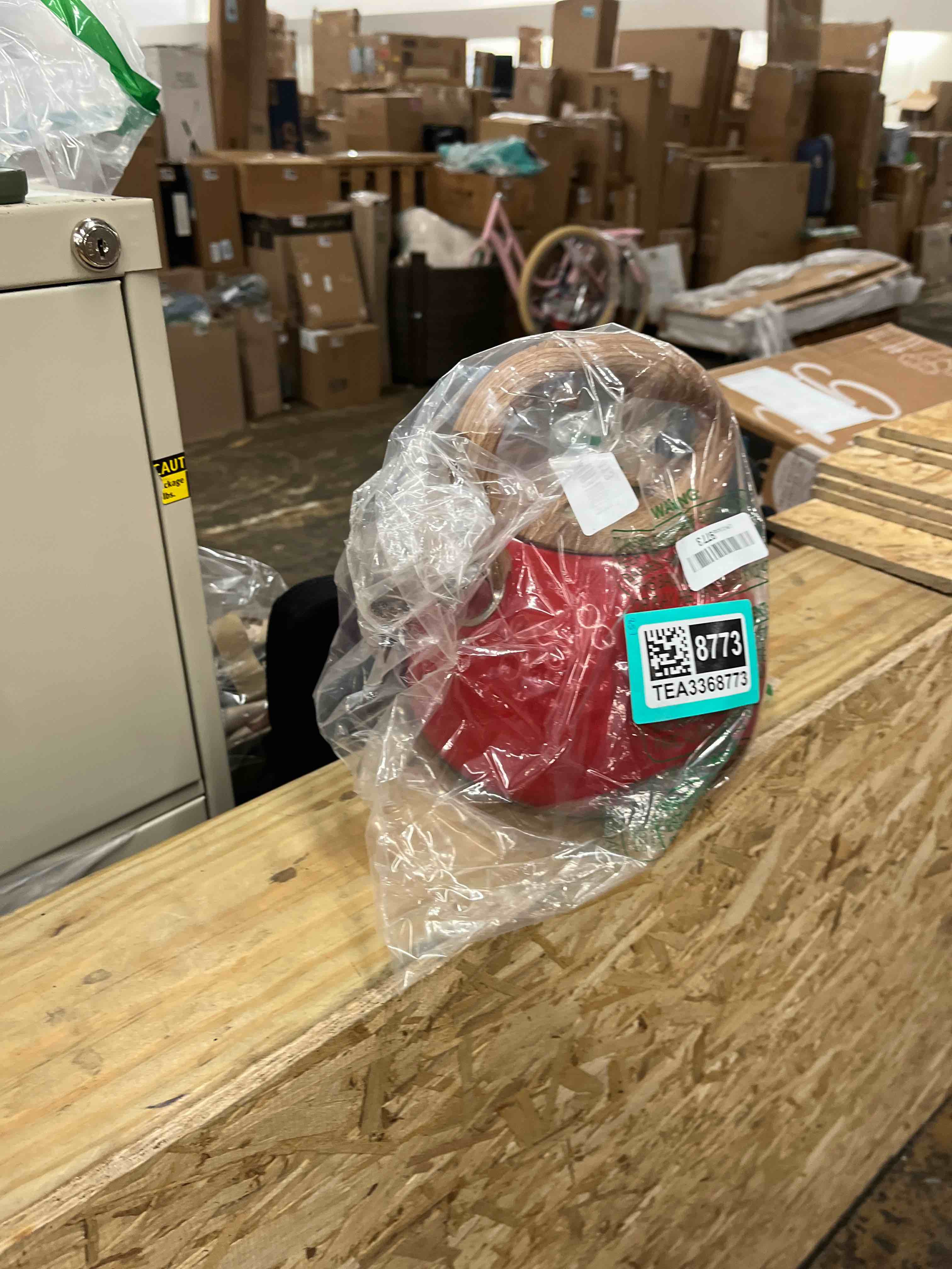 https://s3.amazonaws.com/lotting-images-prod/phillipi/TEA3368773_1754062173785.jpeg