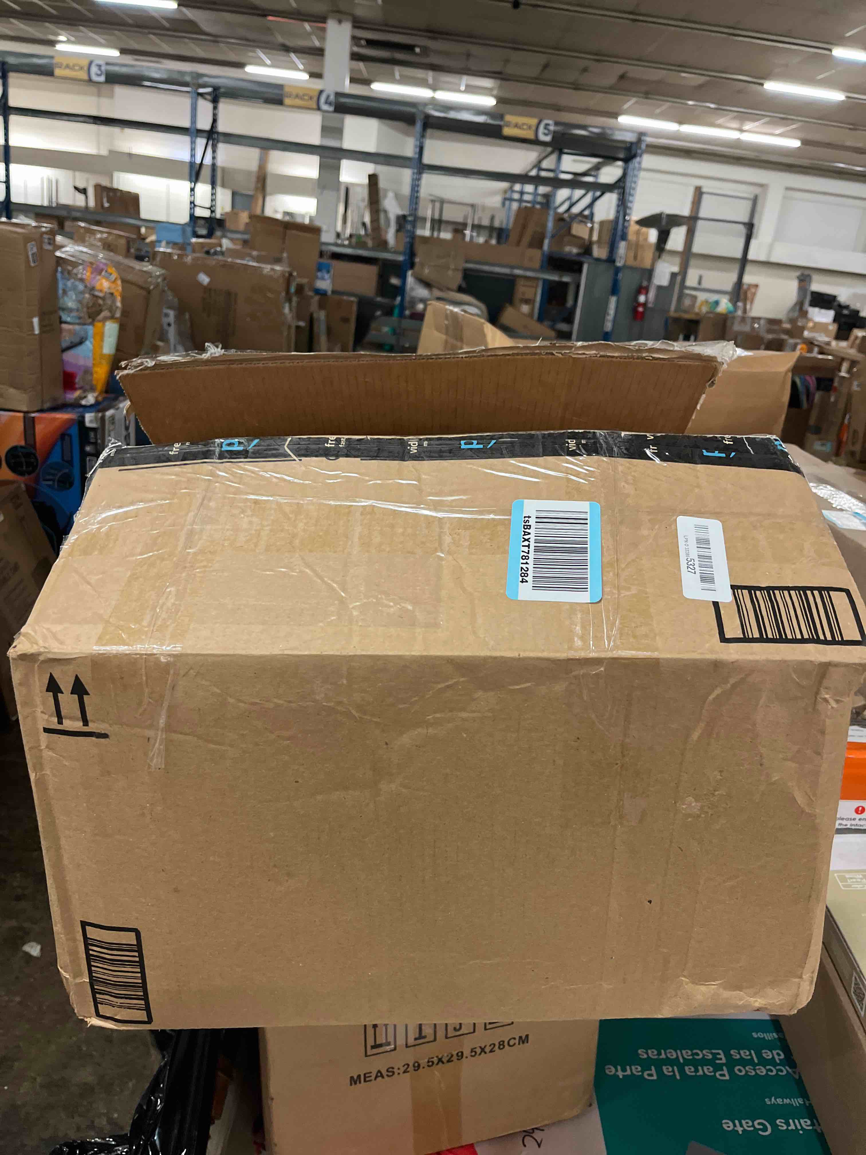 https://s3.amazonaws.com/lotting-images-prod/phillipi/TEA3368797_1754426828780.jpeg