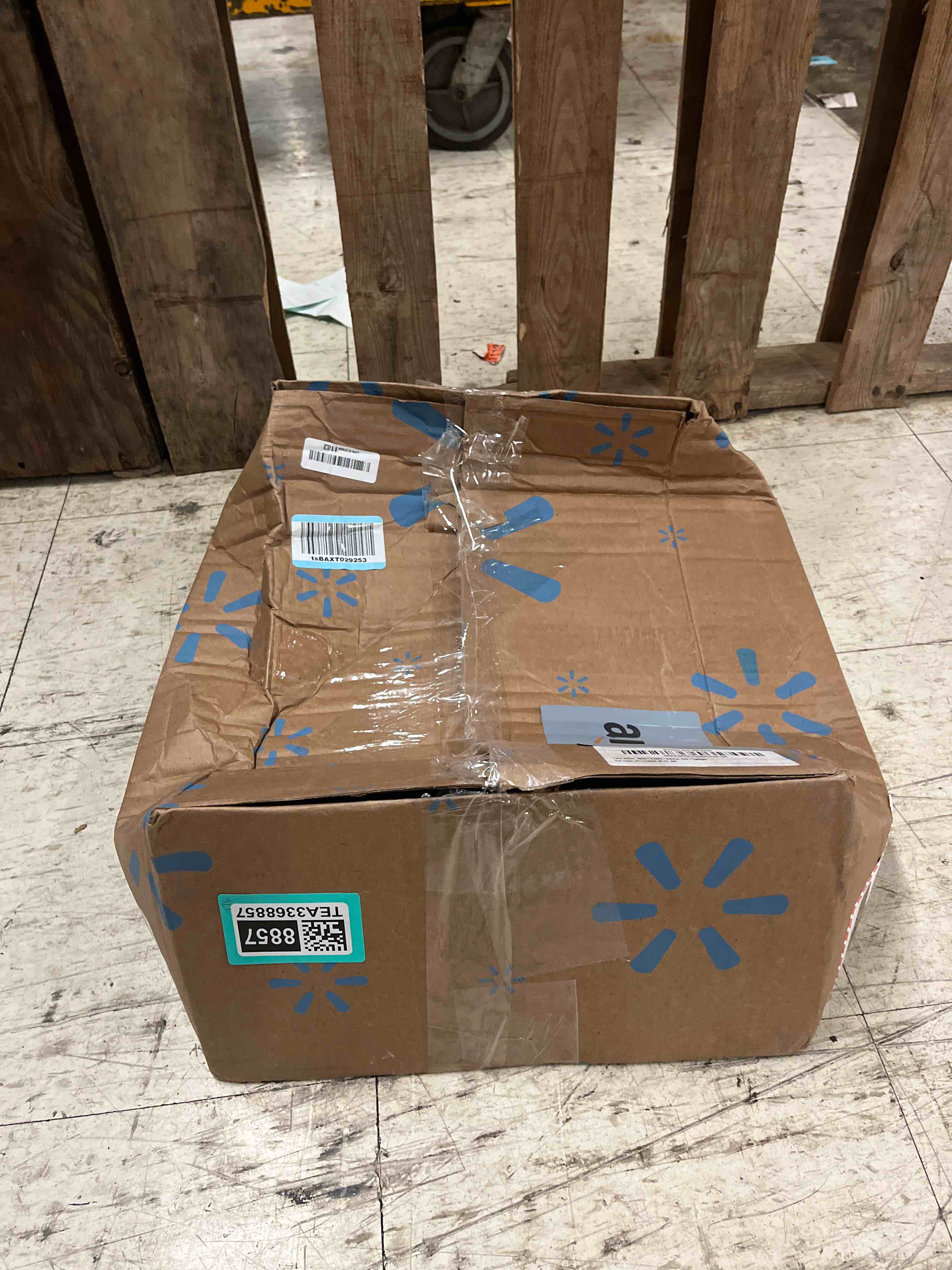 https://s3.amazonaws.com/lotting-images-prod/phillipi/TEA3368857_1754419599125.jpeg