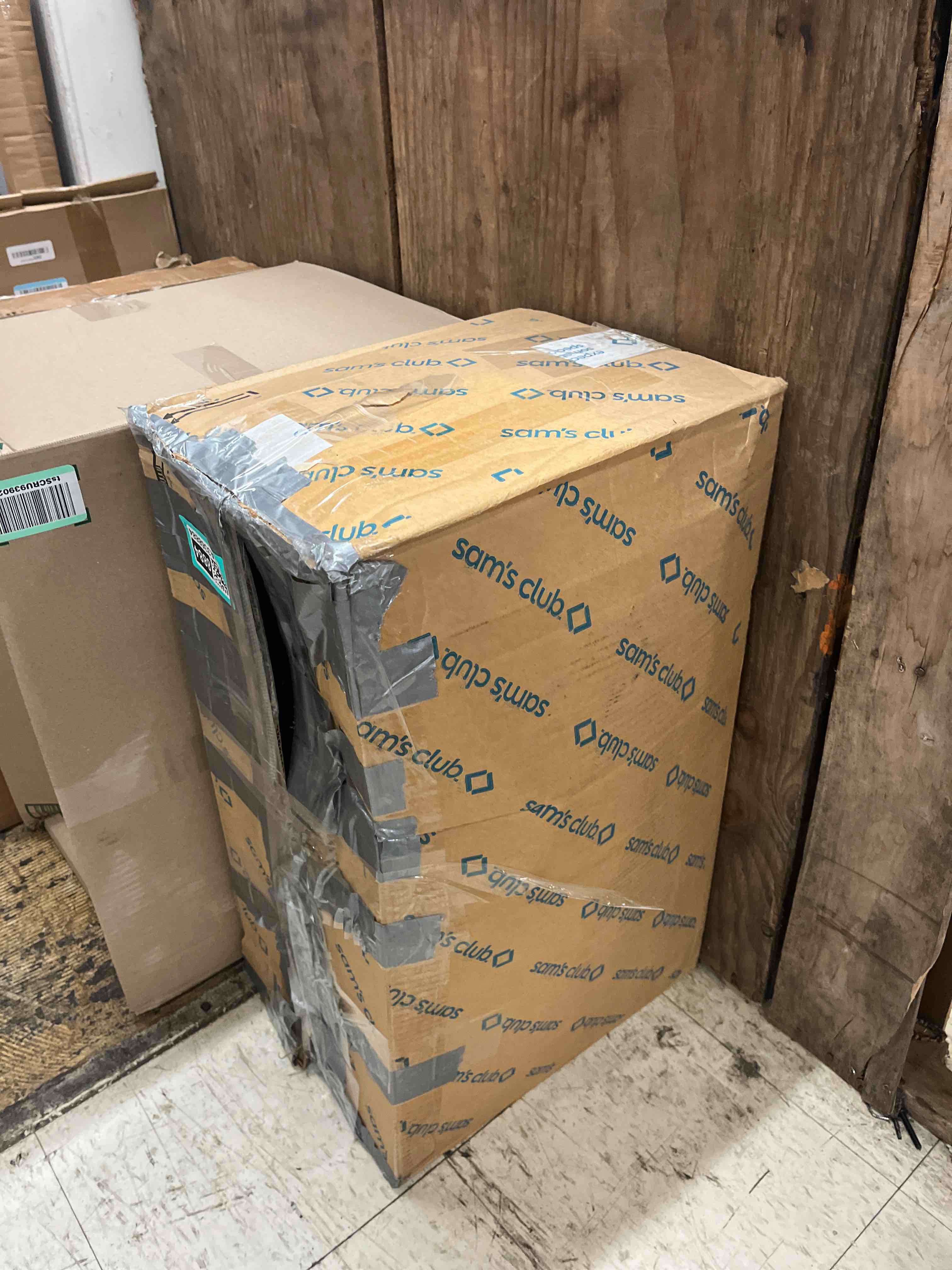 https://s3.amazonaws.com/lotting-images-prod/phillipi/TEA3368884_1754421925032.jpeg