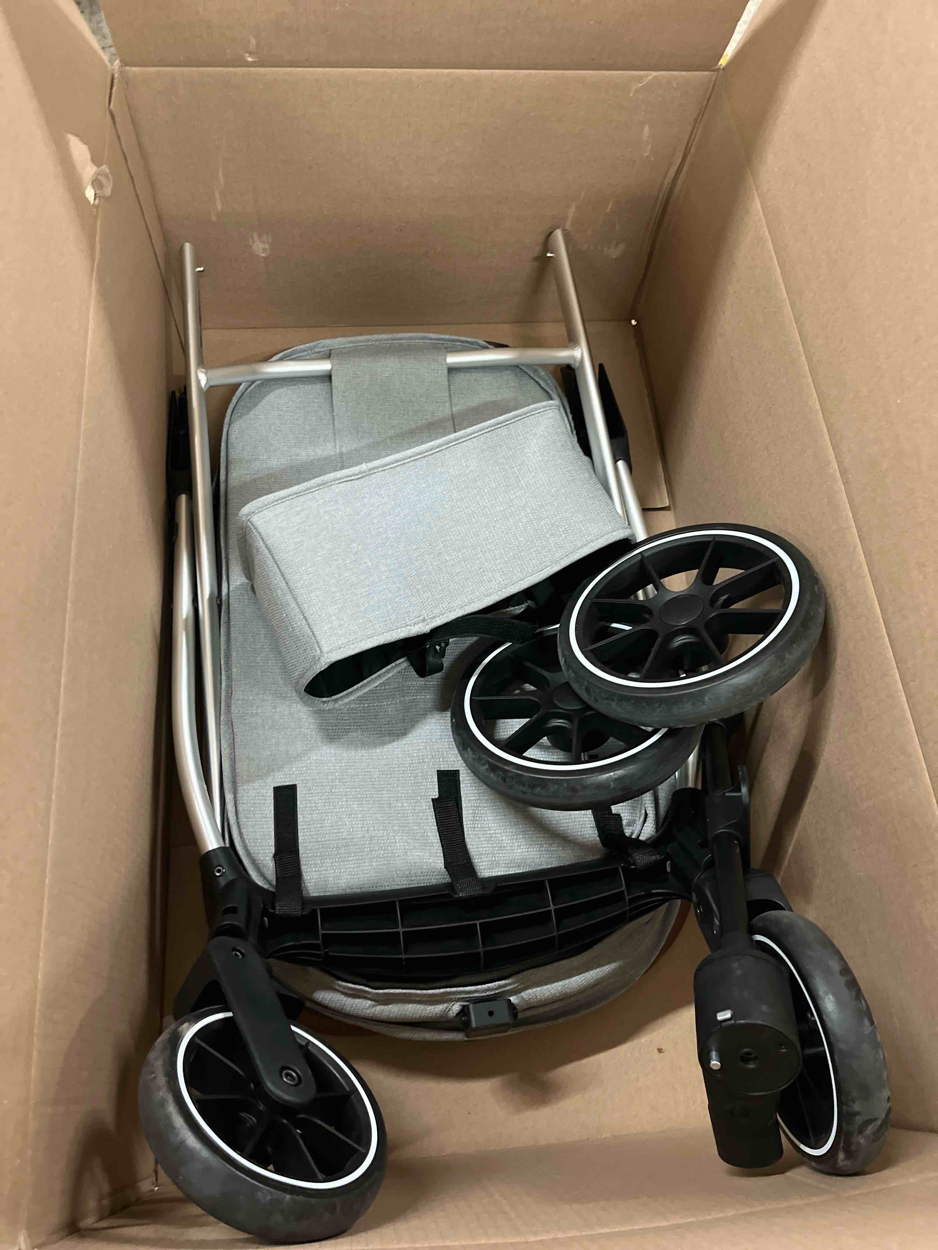 https://s3.amazonaws.com/lotting-images-prod/phillipi/TEA3368948_1754440769036.jpeg