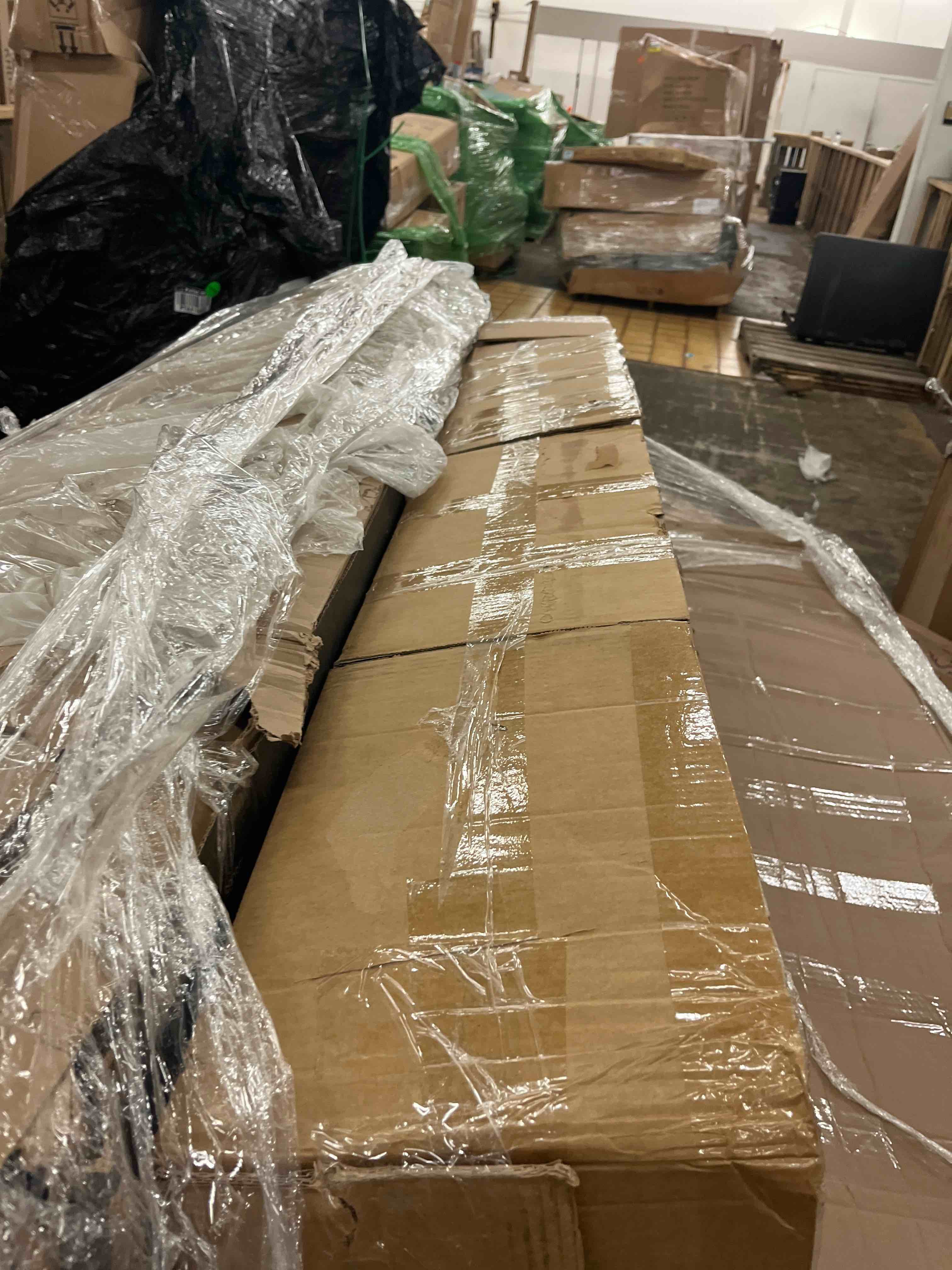 https://s3.amazonaws.com/lotting-images-prod/phillipi/TEA3369015_1754446692627.jpeg