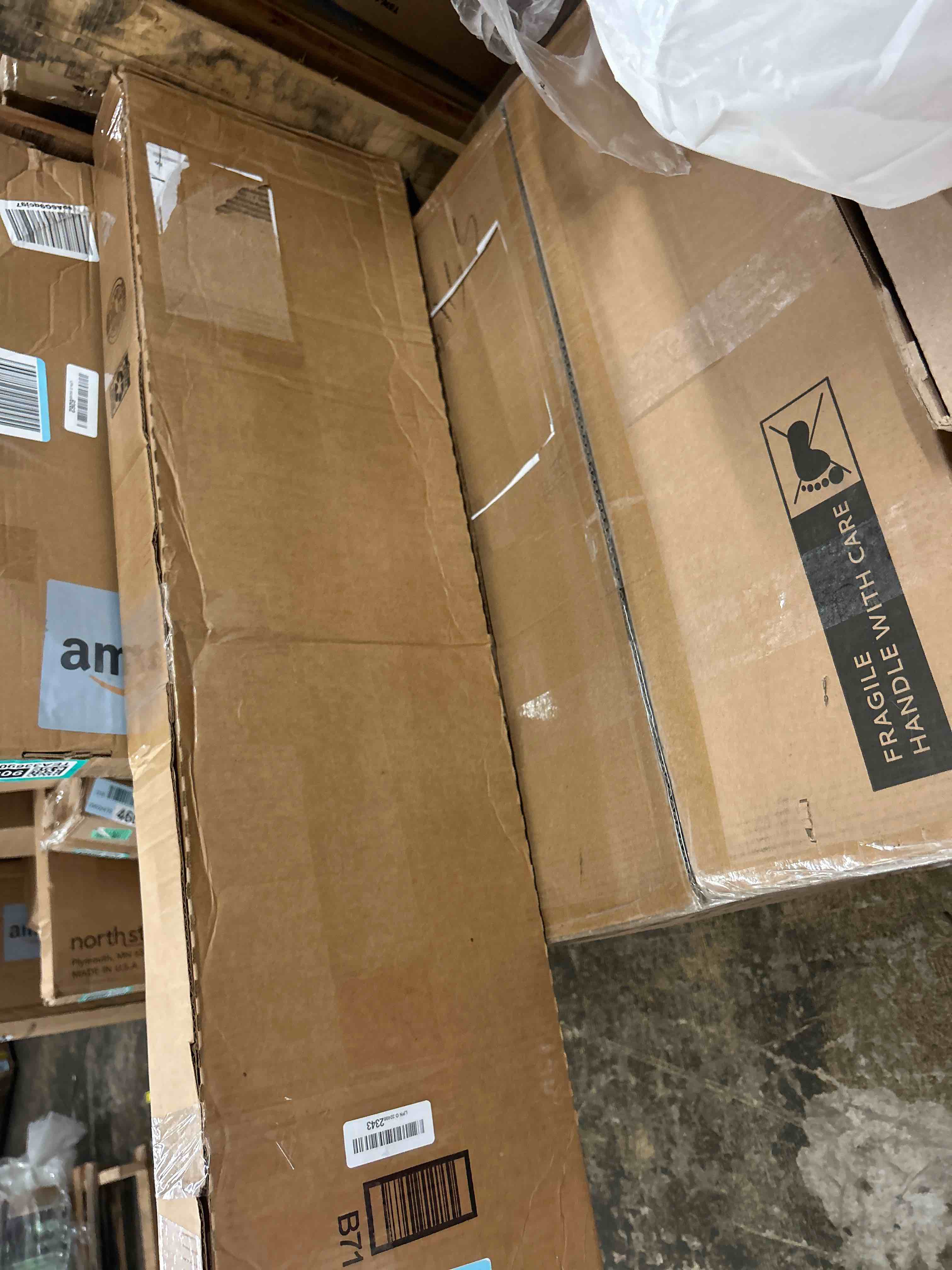 https://s3.amazonaws.com/lotting-images-prod/phillipi/TEA3369036_1754445725941.jpeg