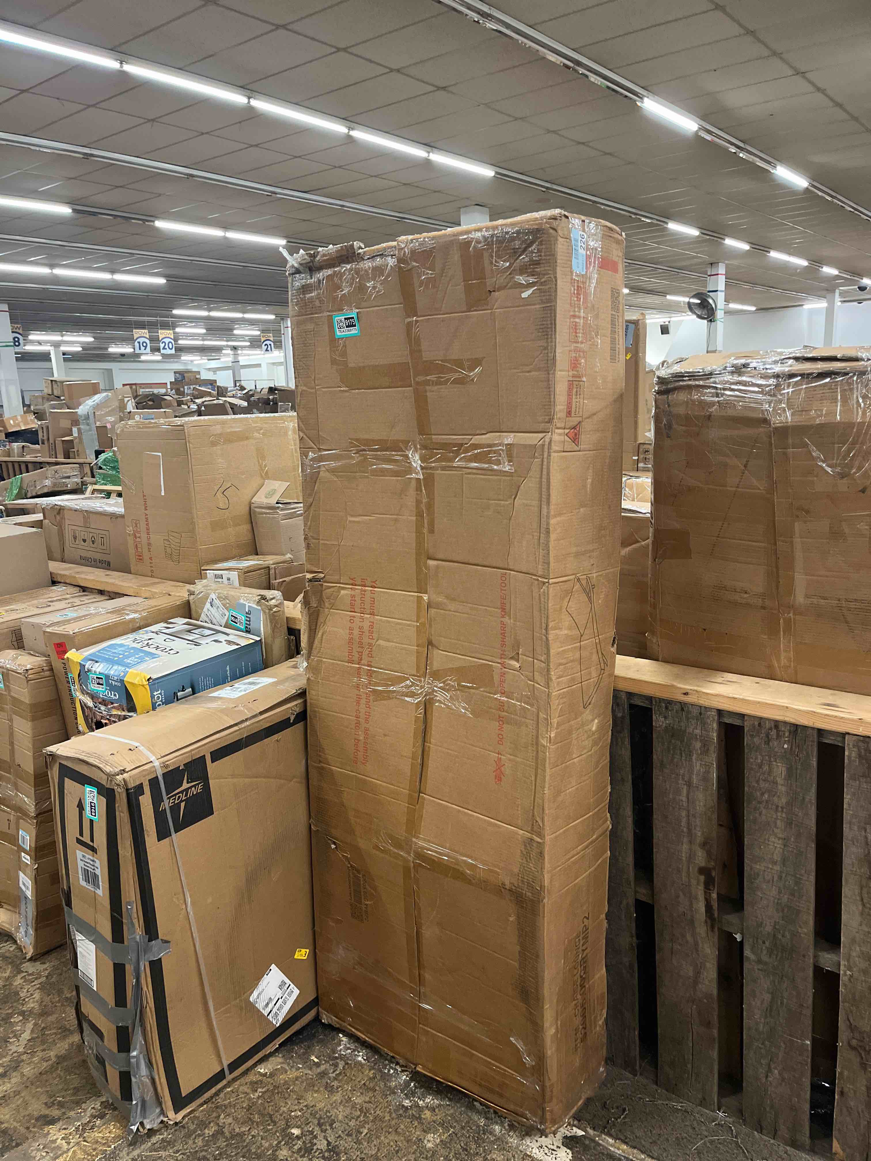 https://s3.amazonaws.com/lotting-images-prod/phillipi/TEA3369175_1754551830102.jpeg