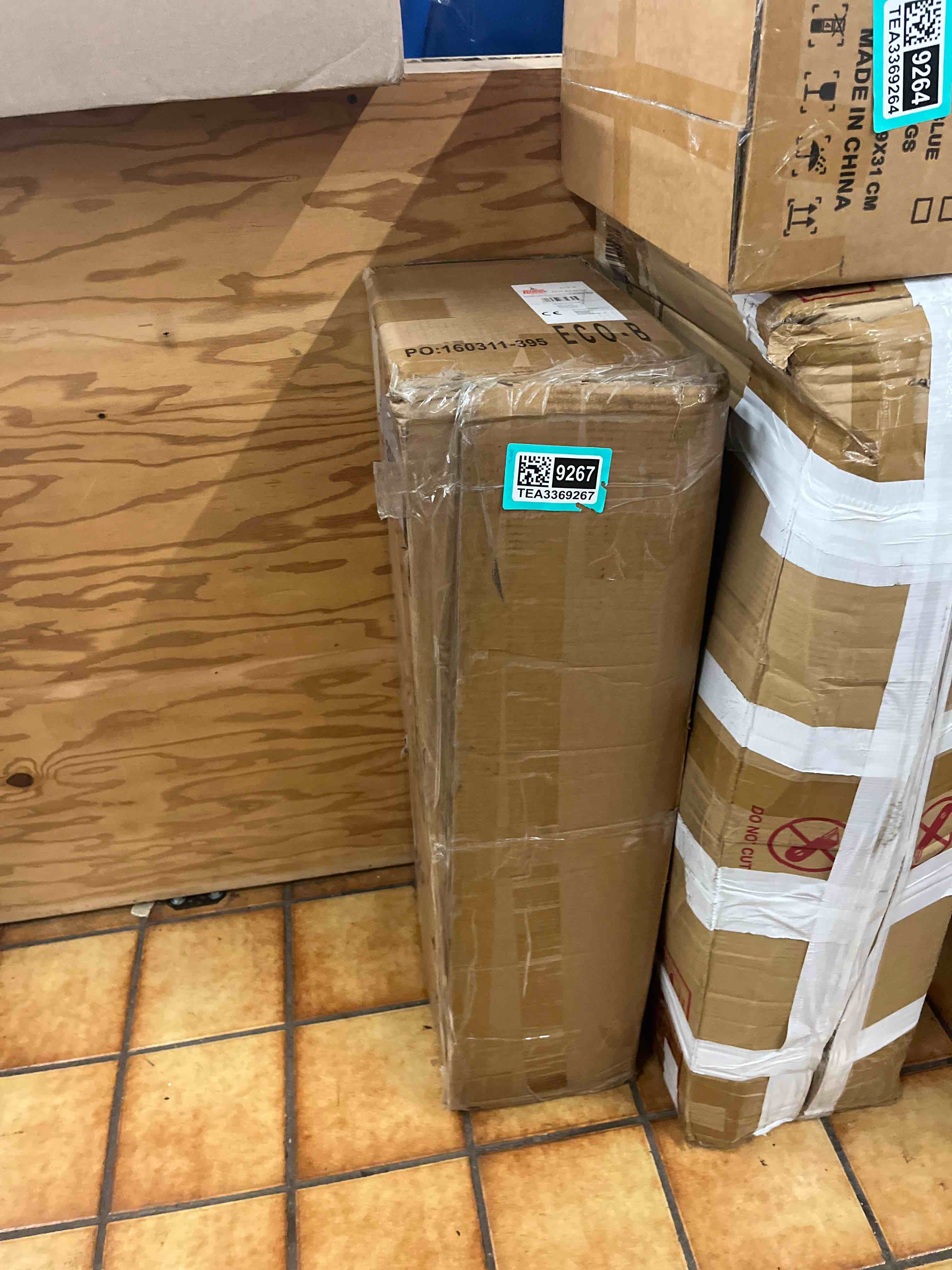 https://s3.amazonaws.com/lotting-images-prod/phillipi/TEA3369267_1754666821847.jpeg