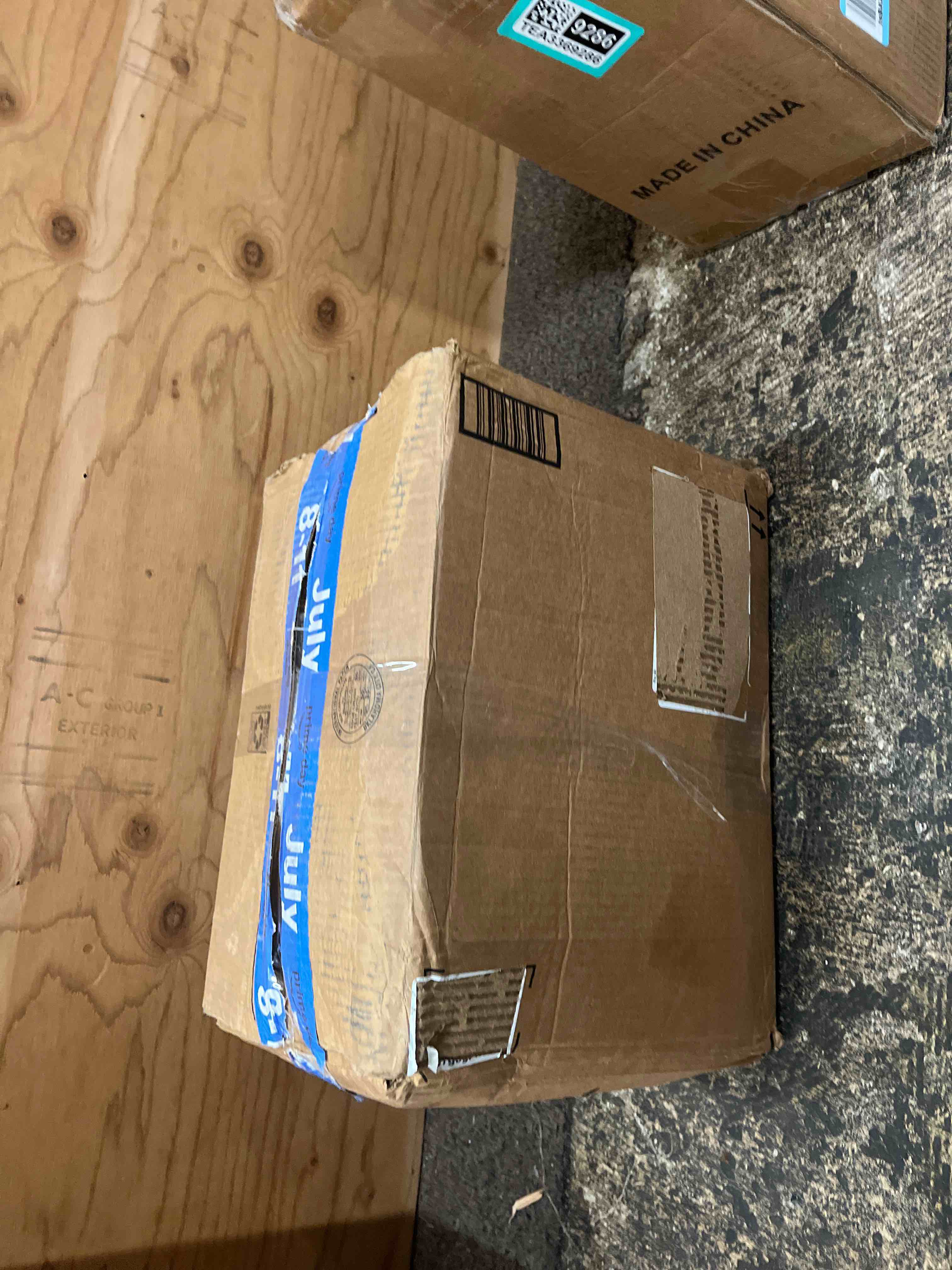https://s3.amazonaws.com/lotting-images-prod/phillipi/TEA3369282_1754670507921.jpeg
