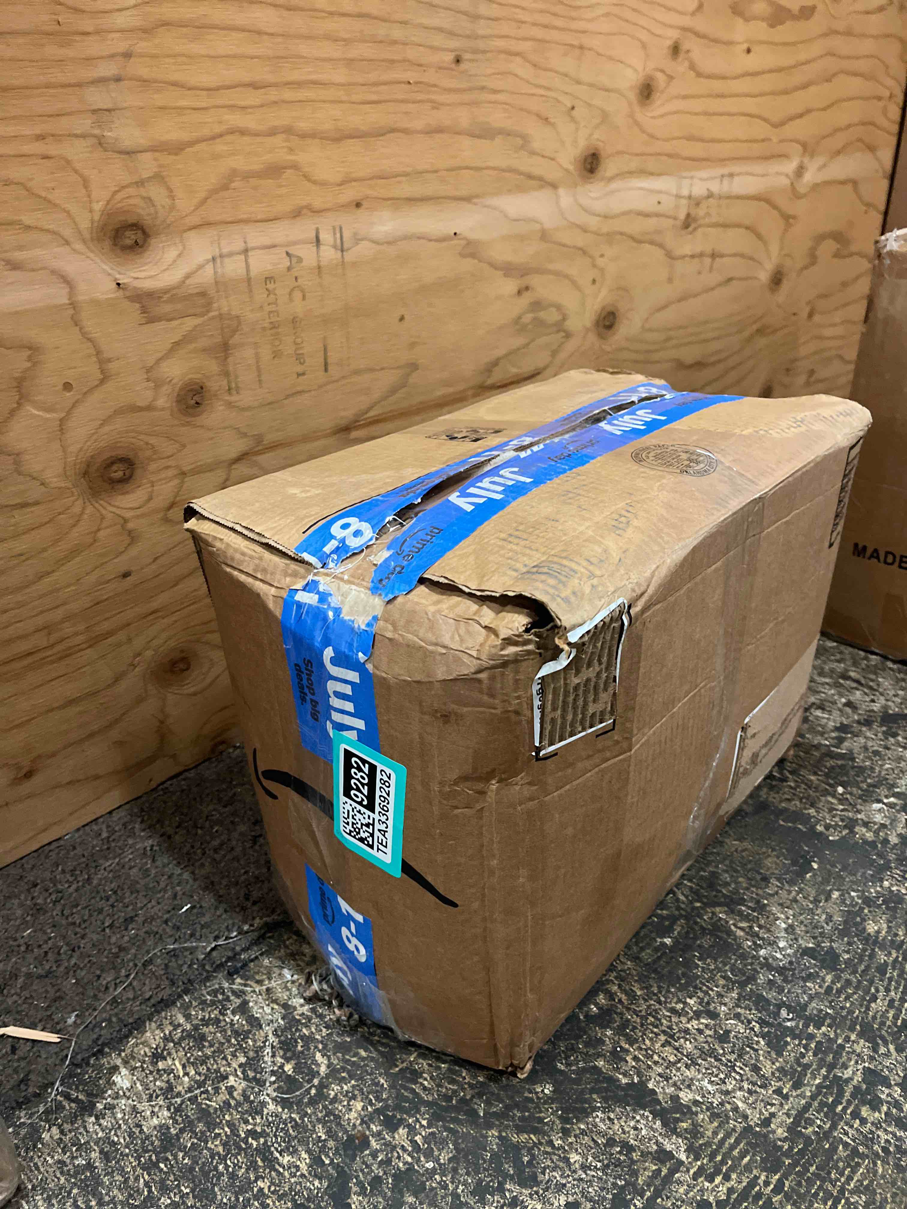 https://s3.amazonaws.com/lotting-images-prod/phillipi/TEA3369282_1754670512241.jpeg