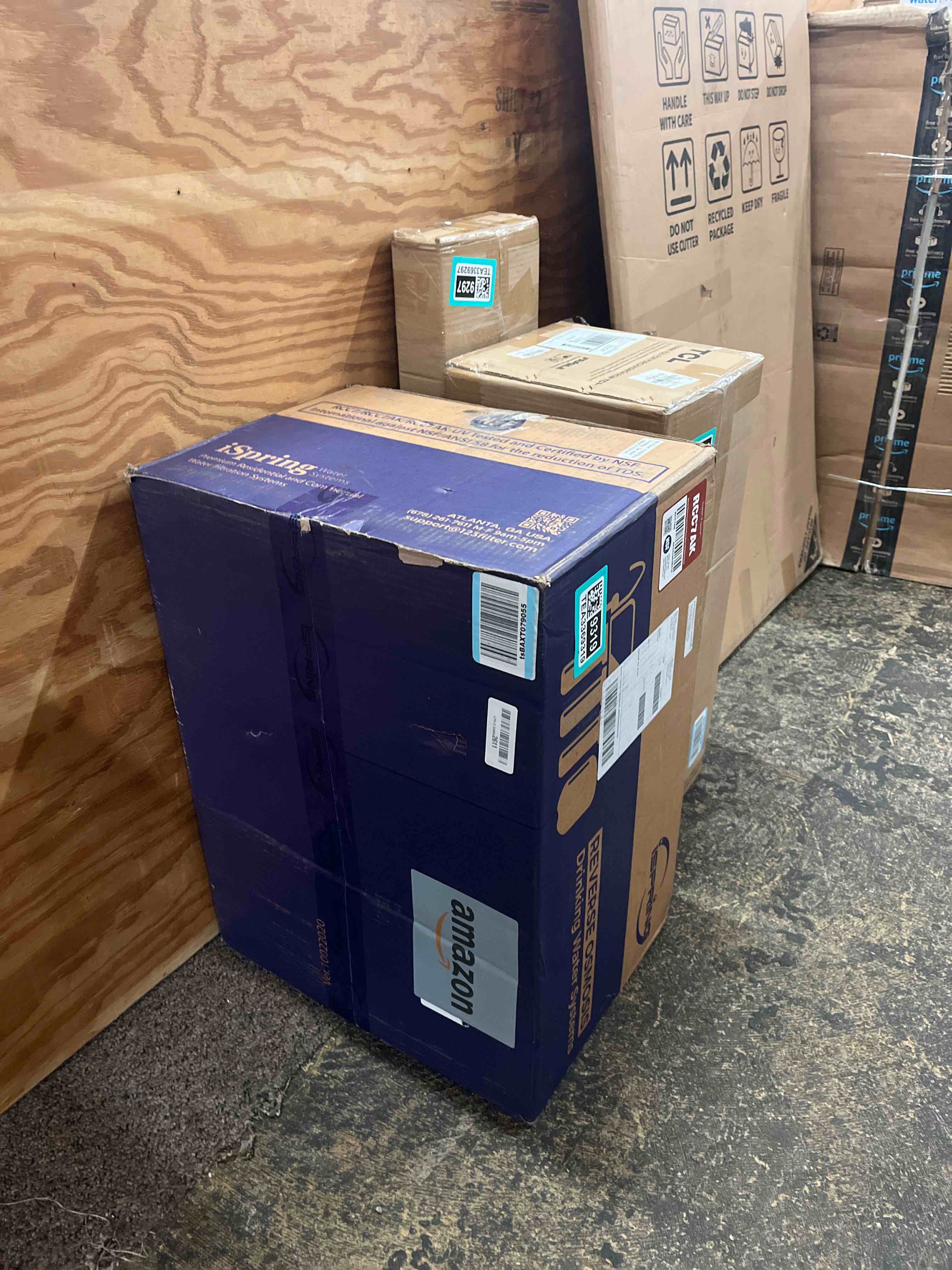 https://s3.amazonaws.com/lotting-images-prod/phillipi/TEA3369320_1754673165799.jpeg