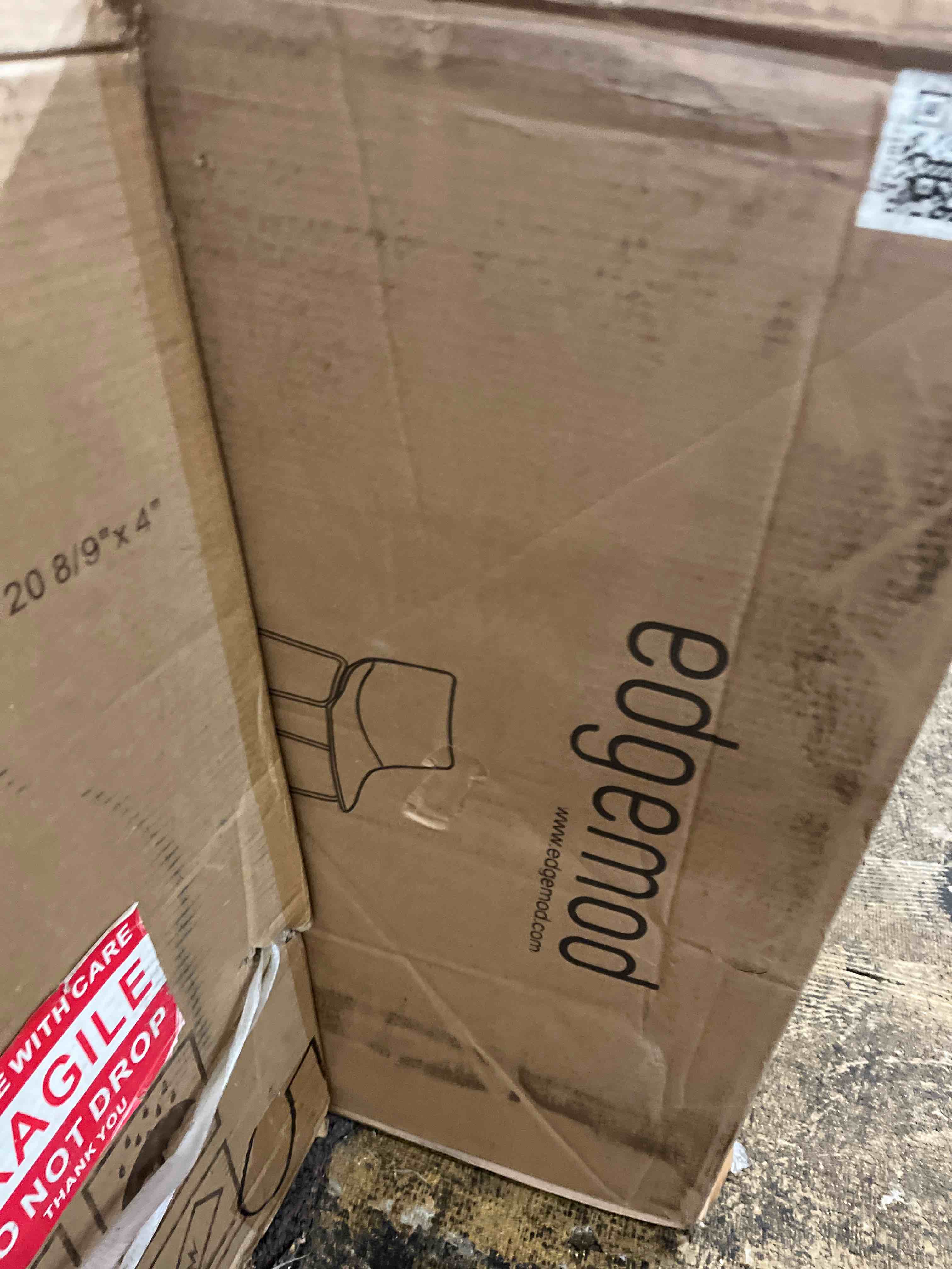 https://s3.amazonaws.com/lotting-images-prod/phillipi/TEA3369358_1754662966679.jpeg