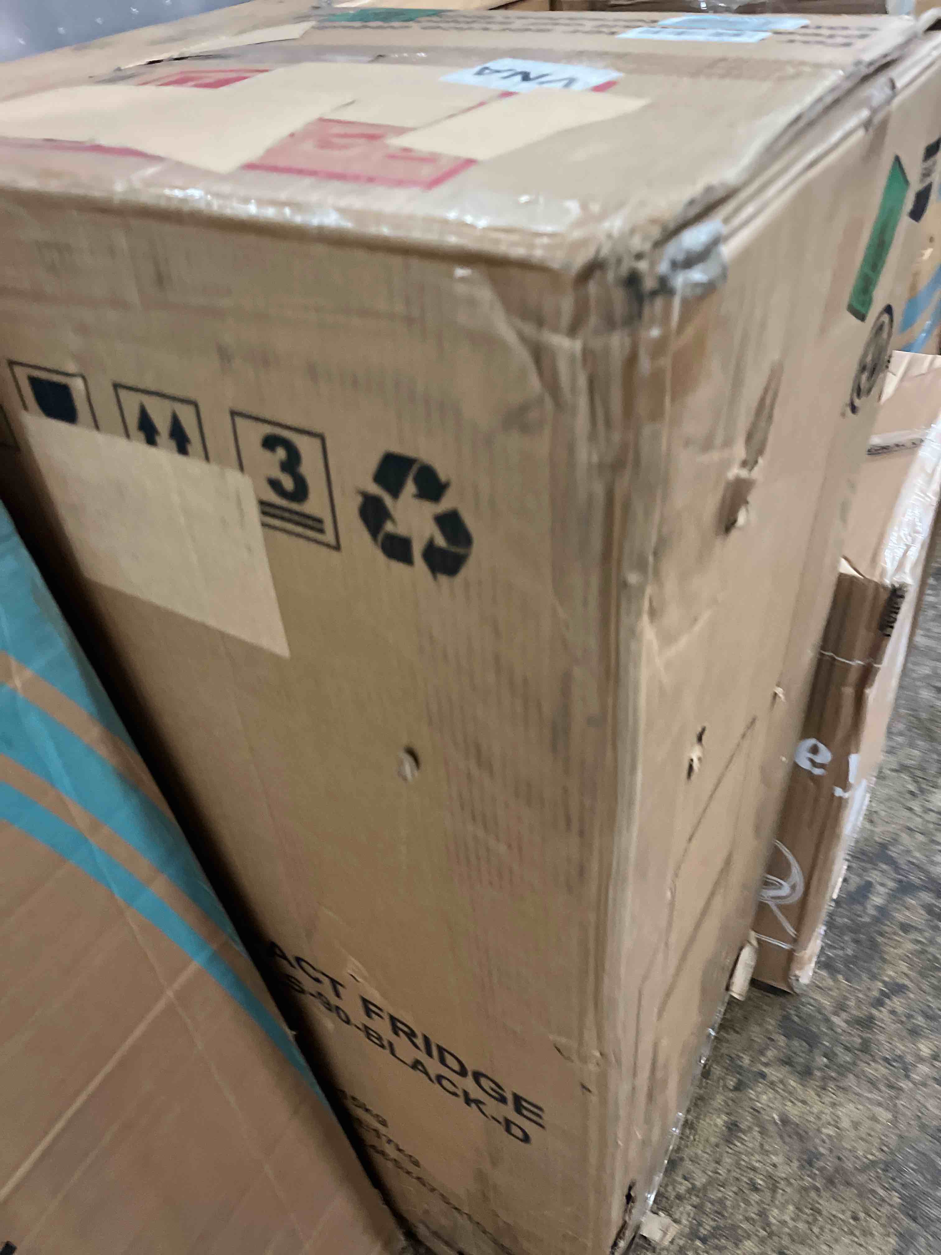 https://s3.amazonaws.com/lotting-images-prod/phillipi/TEA3369411_1754665209908.jpeg