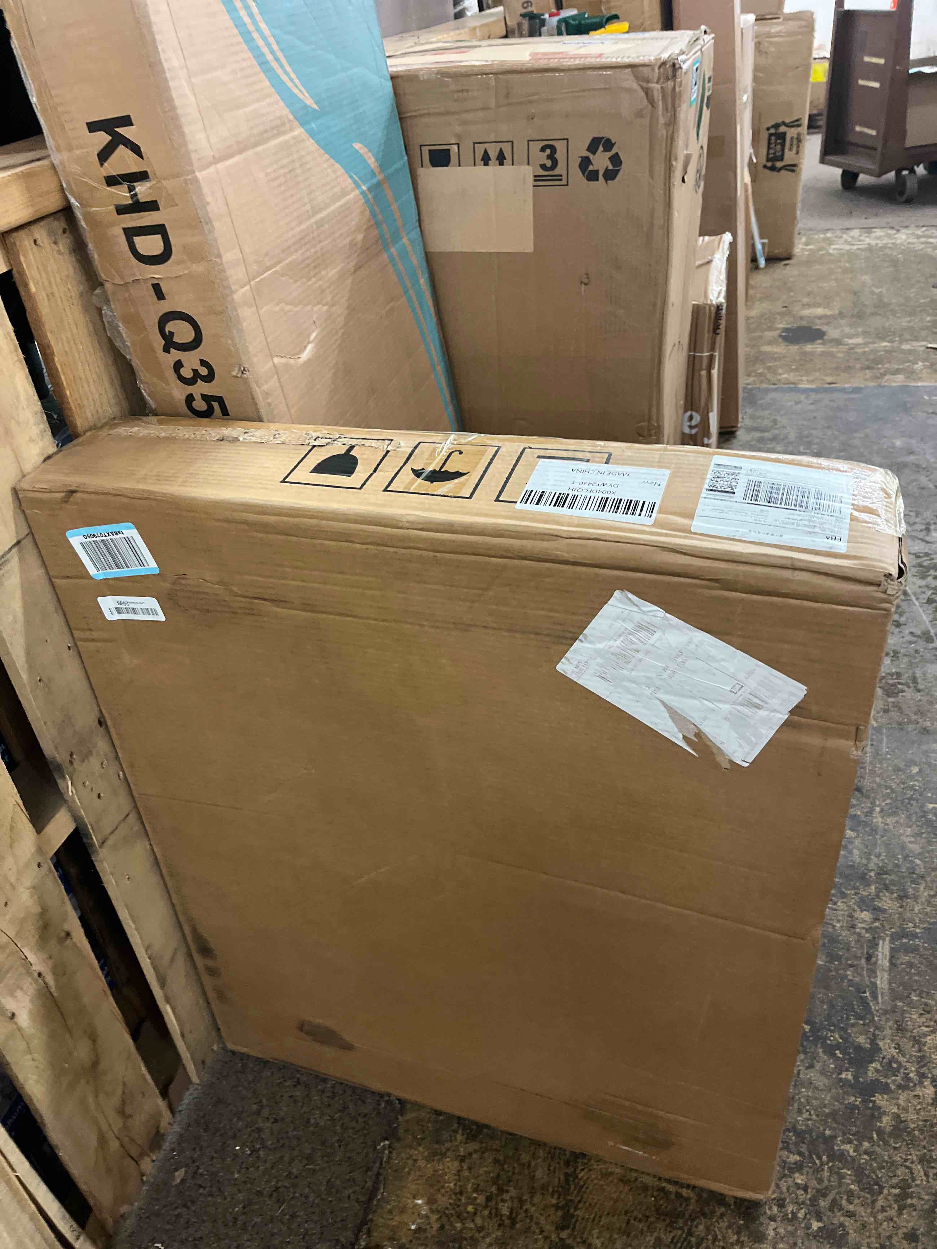 https://s3.amazonaws.com/lotting-images-prod/phillipi/TEA3369413_1754665765189.jpeg