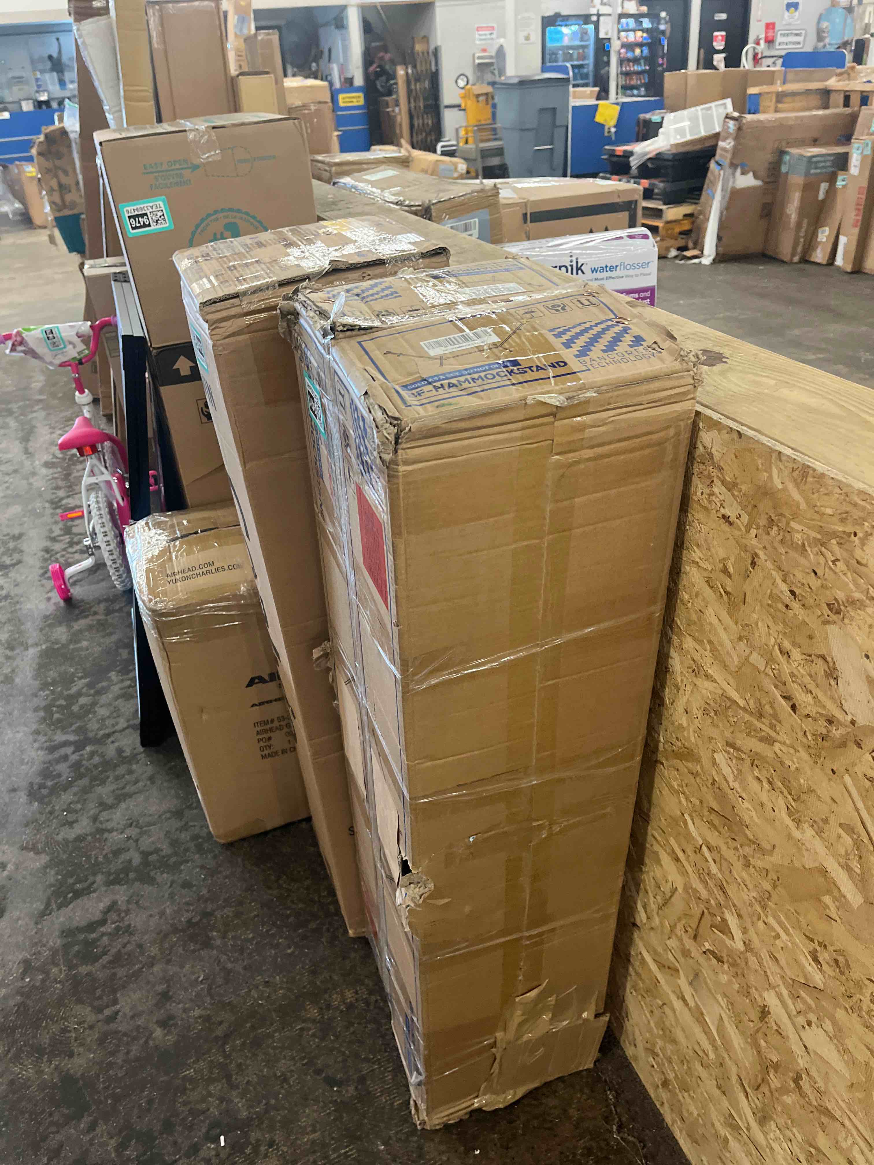 https://s3.amazonaws.com/lotting-images-prod/phillipi/TEA3369481_1754935058153.jpeg