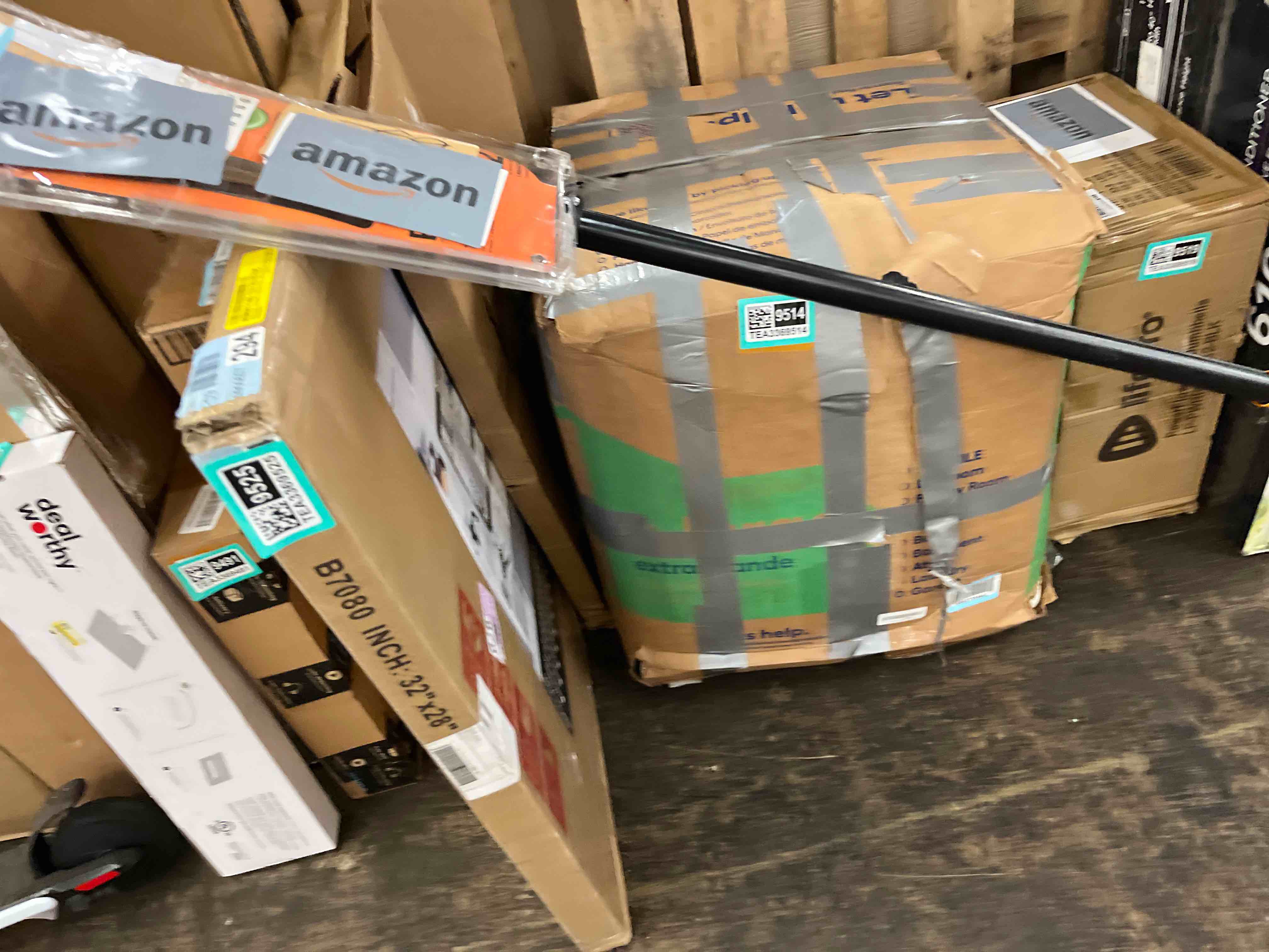 https://s3.amazonaws.com/lotting-images-prod/phillipi/TEA3369517_1754935729664.jpeg