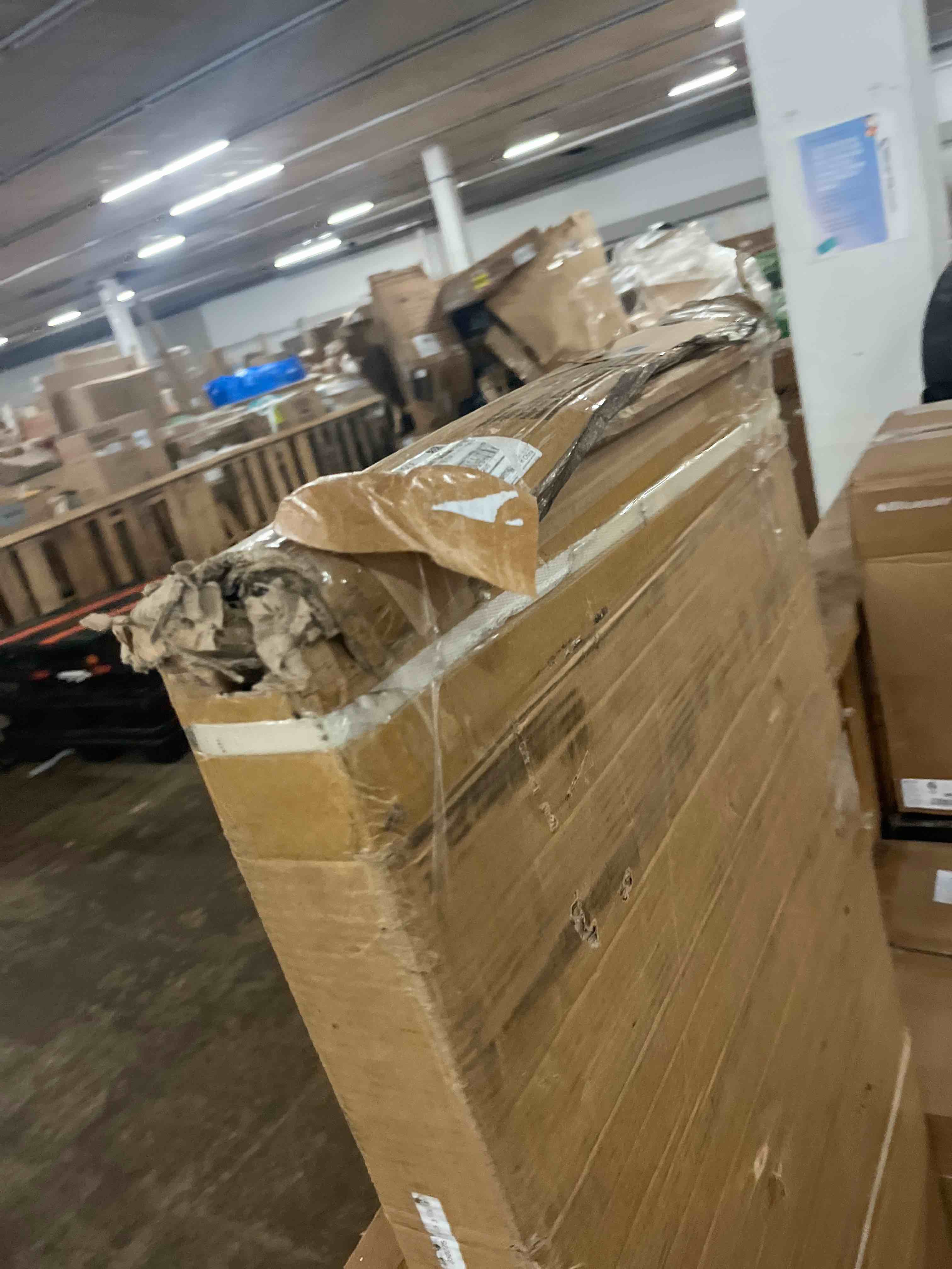 https://s3.amazonaws.com/lotting-images-prod/phillipi/TEA3369631_1754951807107.jpeg