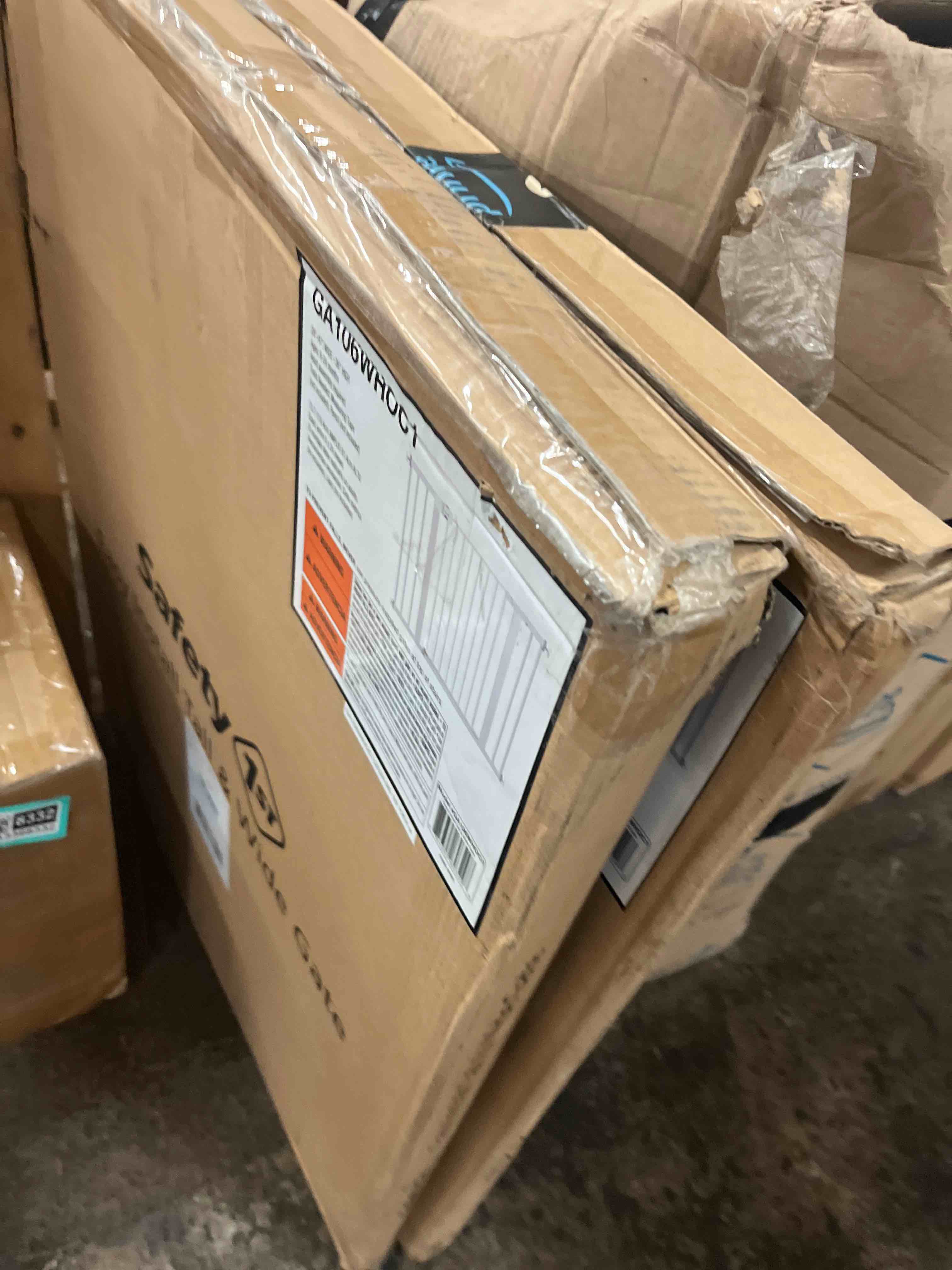 https://s3.amazonaws.com/lotting-images-prod/phillipi/TEA3369652_1754953157077.jpeg