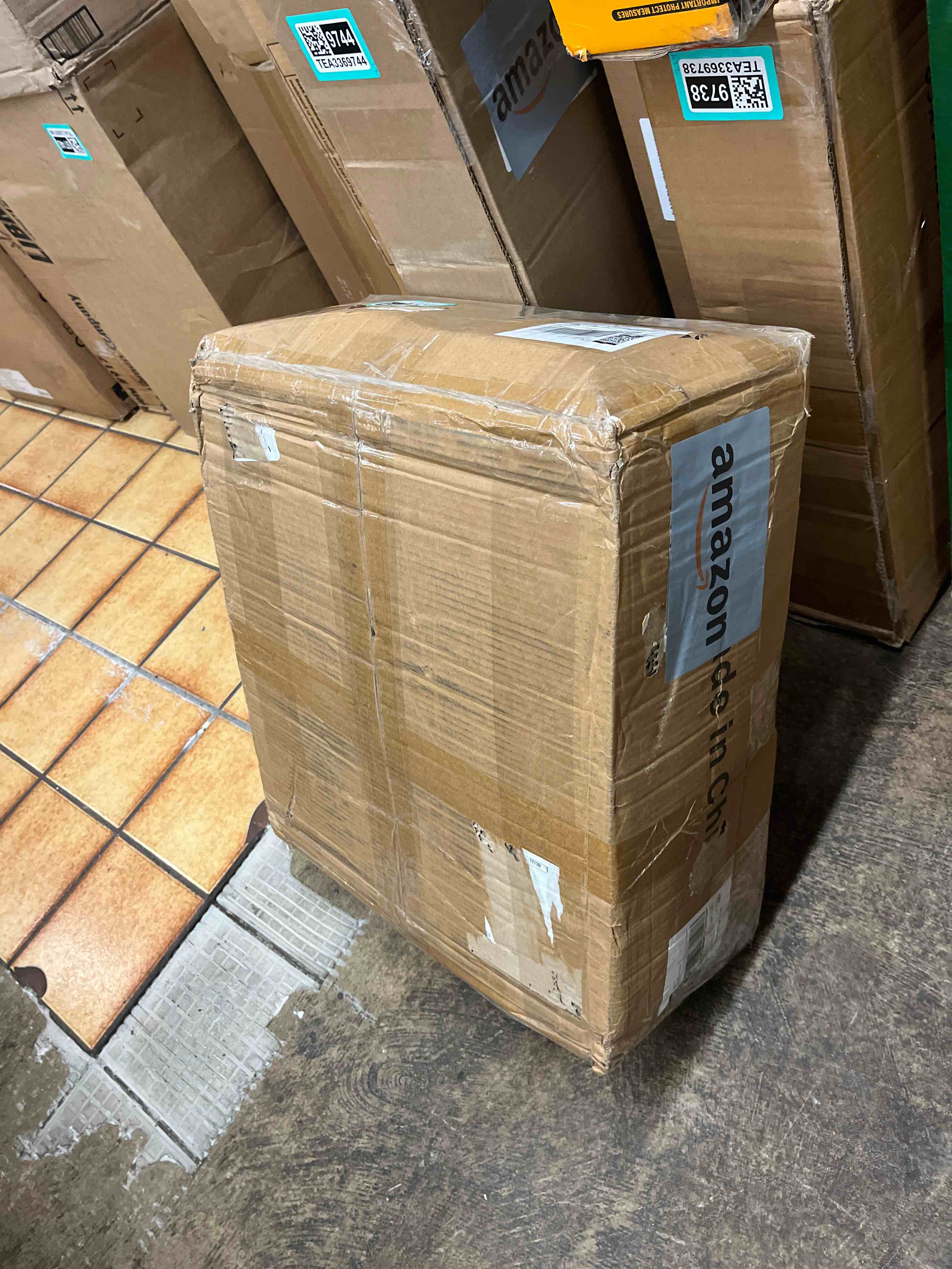 https://s3.amazonaws.com/lotting-images-prod/phillipi/TEA3369771_1755137458109.jpeg