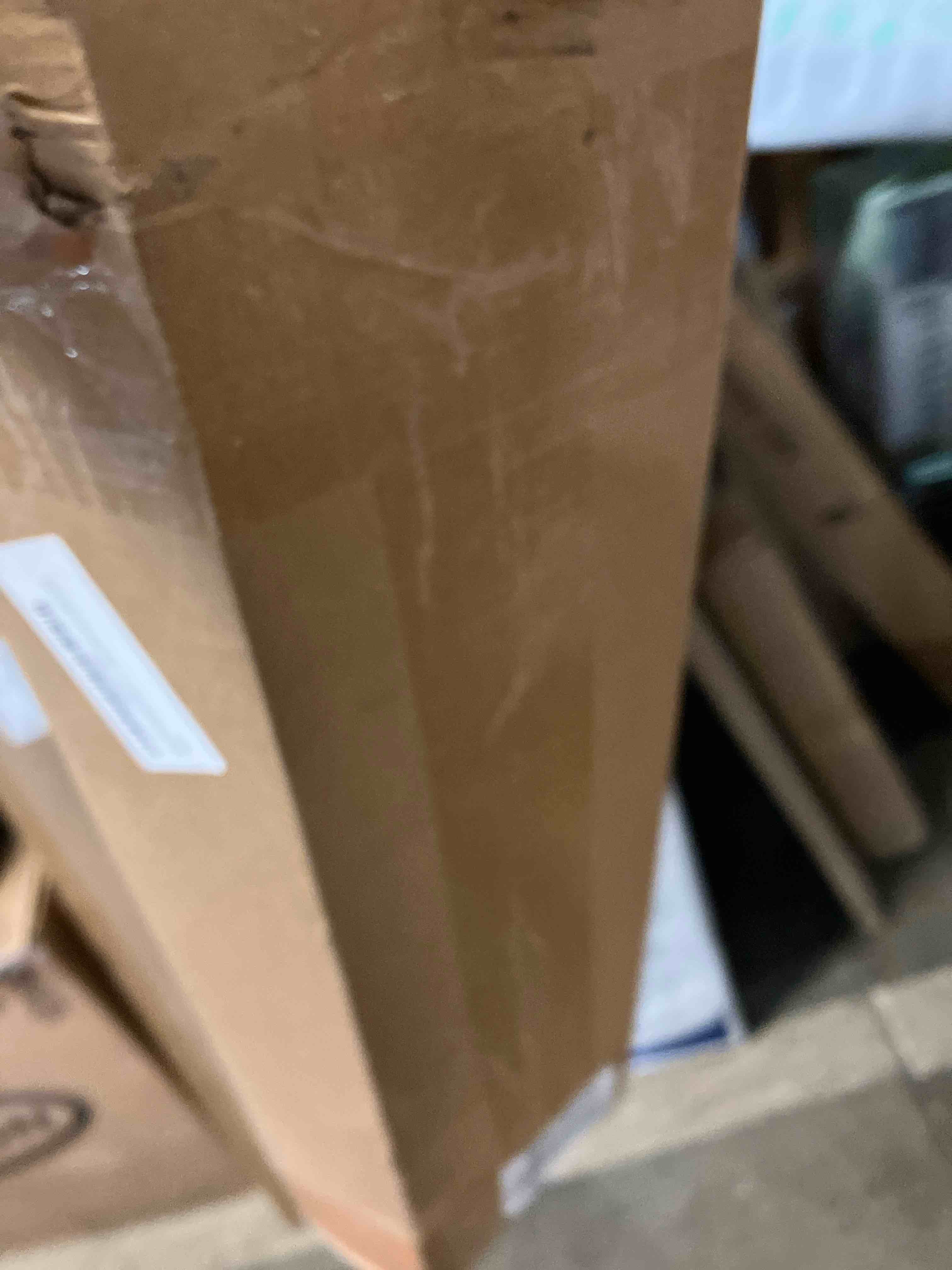 https://s3.amazonaws.com/lotting-images-prod/phillipi/TEA3370025_1750870387717.jpeg