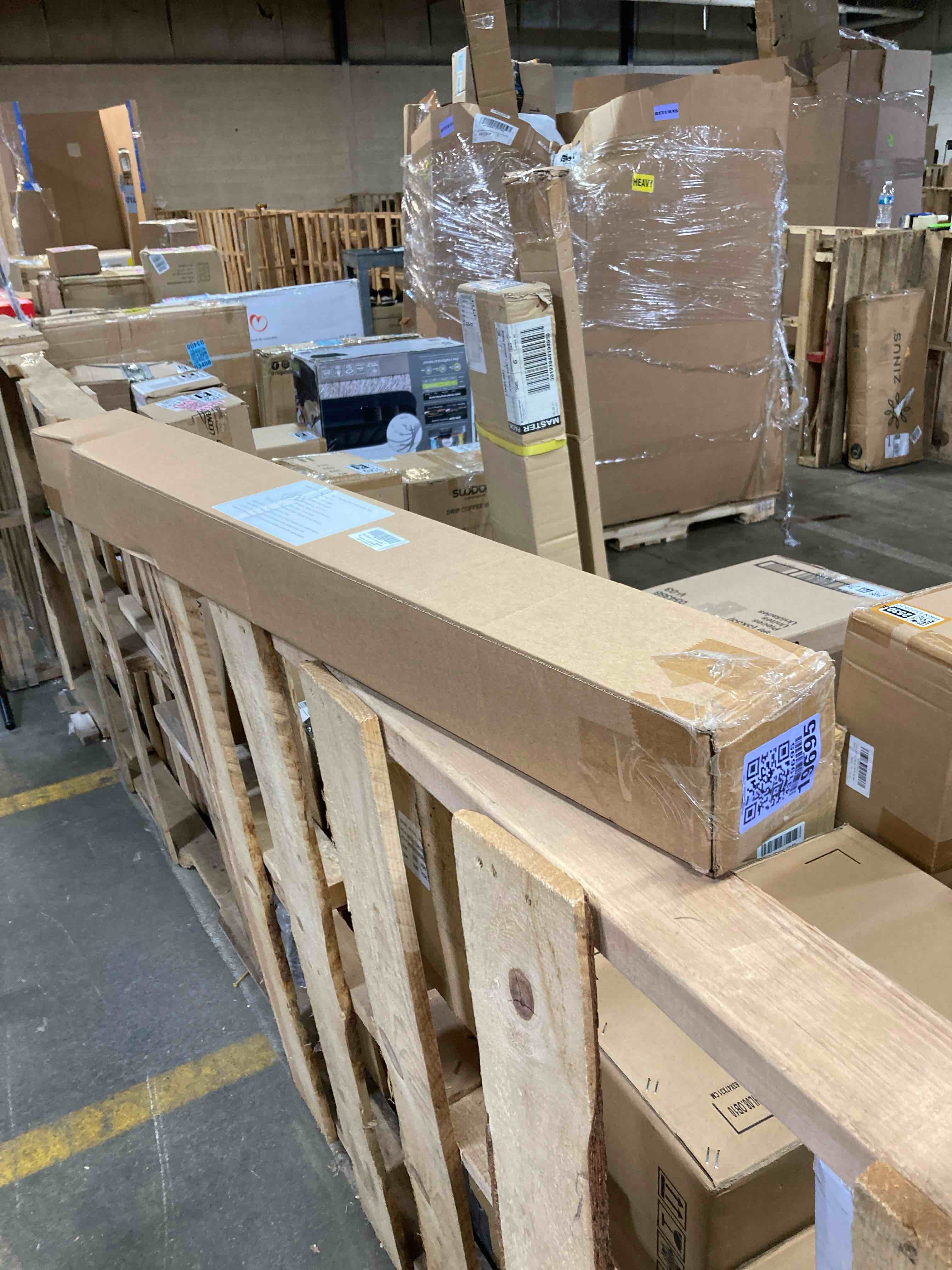 https://s3.amazonaws.com/lotting-images-prod/phillipi/TEA3370130_1752068377976.jpeg