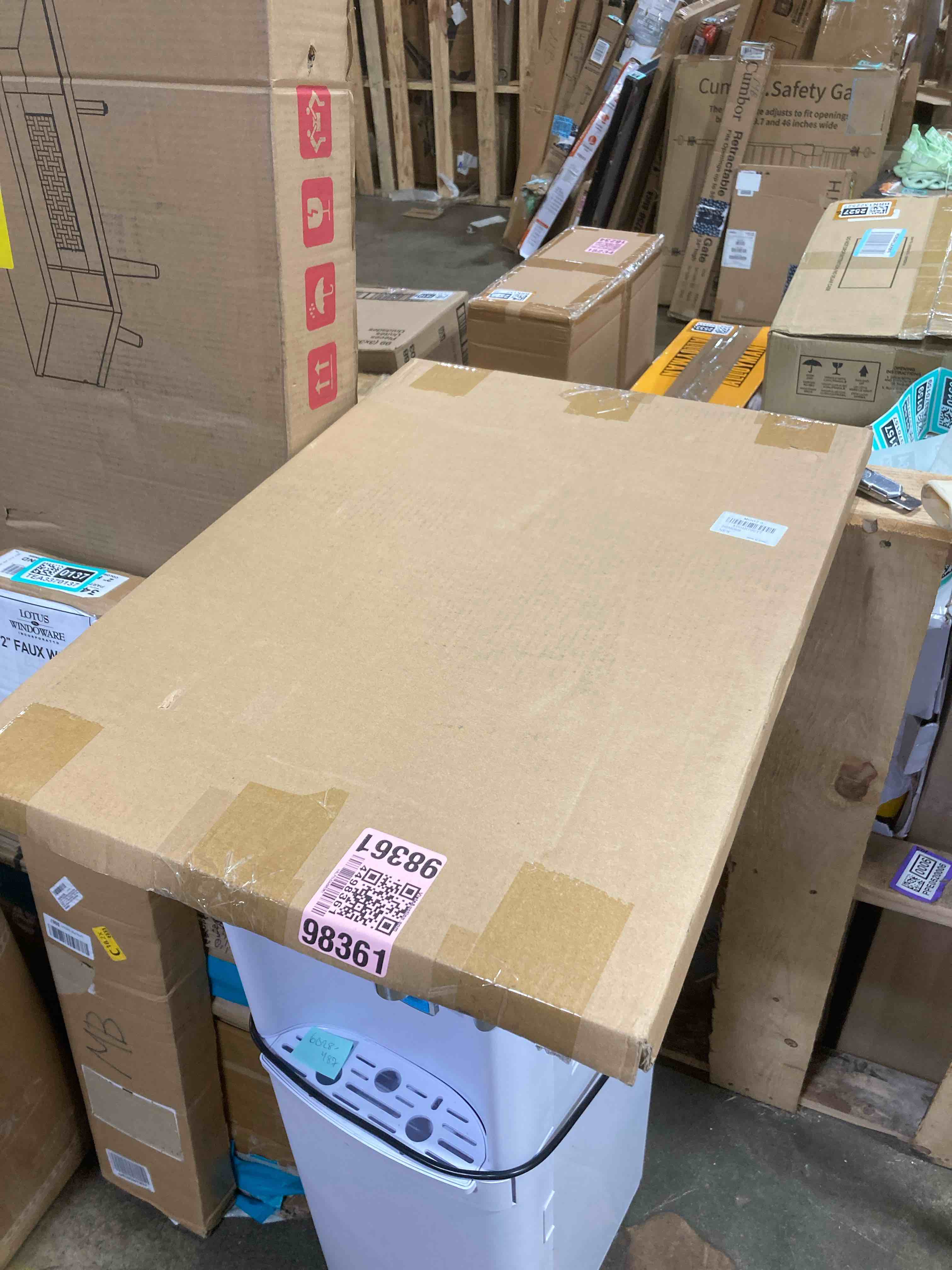 https://s3.amazonaws.com/lotting-images-prod/phillipi/TEA3370139_1752069928720.jpeg