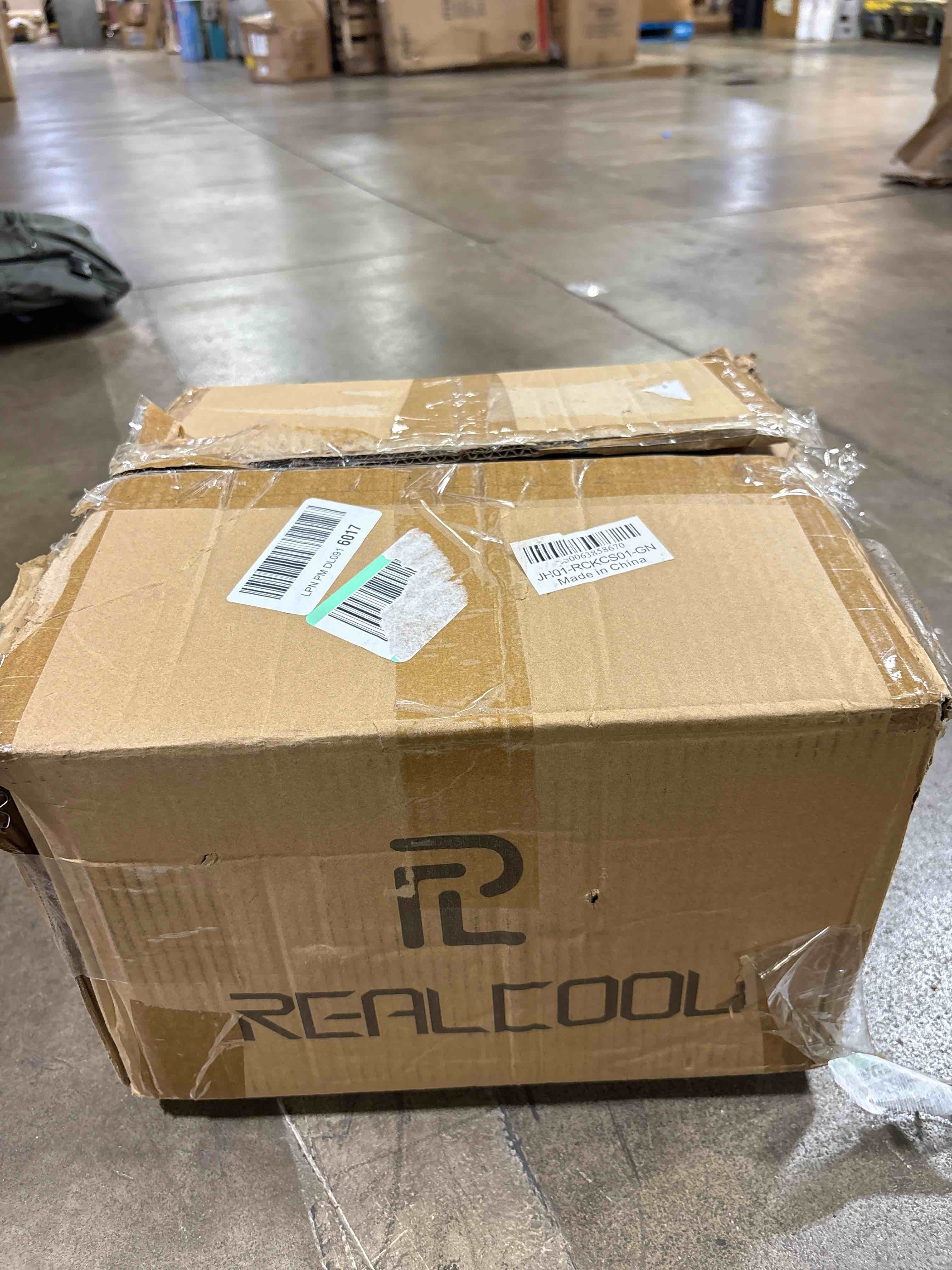 https://s3.amazonaws.com/lotting-images-prod/phillipi/TEA3370186_1751996961035.jpeg